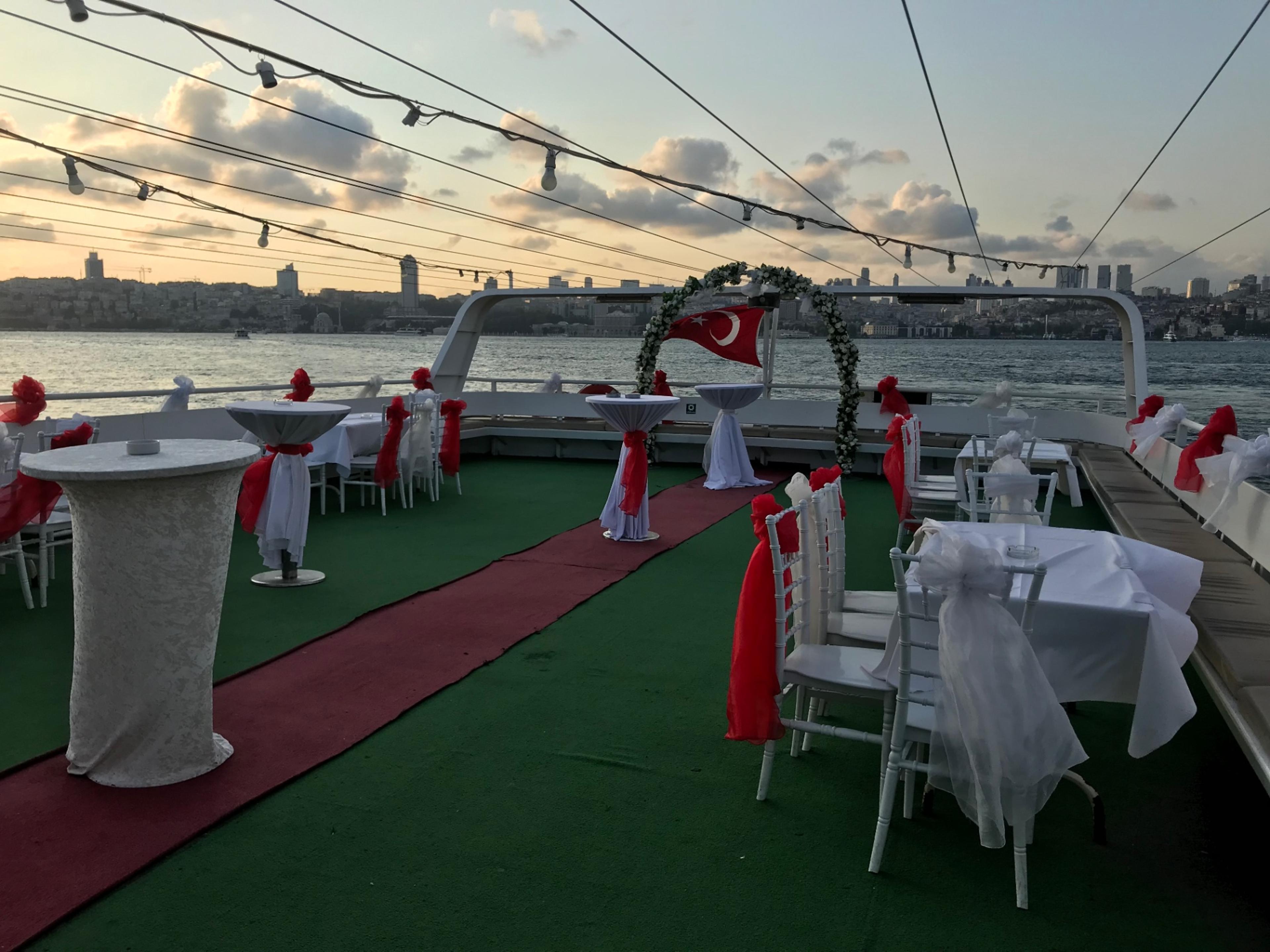 Rental Custom made 24m Party Boat - 11 - photo 8