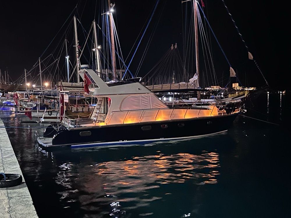 Özel yapım 12m Motoryat