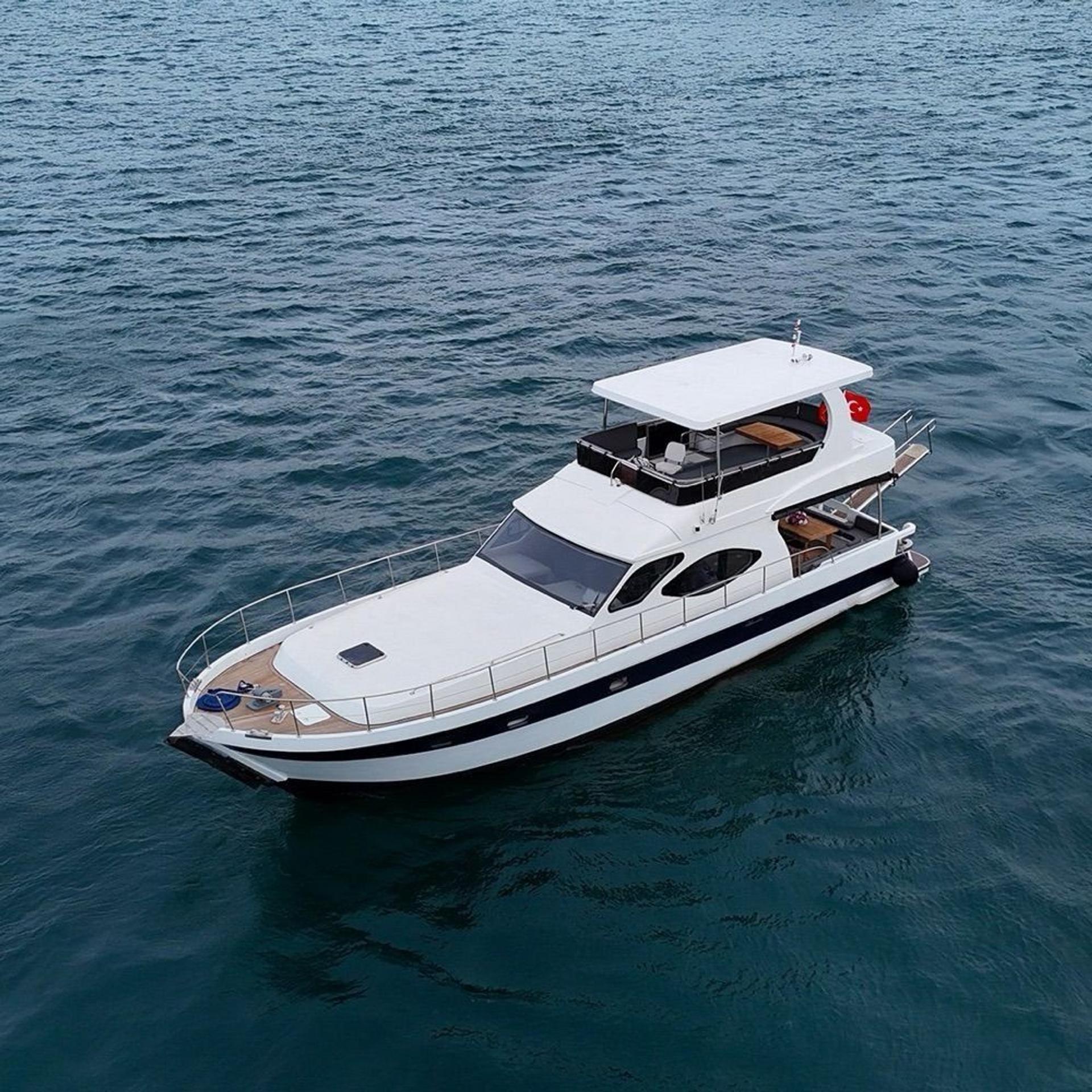 Rental Custom made 17m Motor Yacht - 411 - photo 3