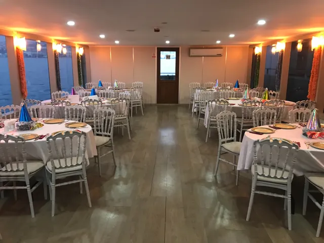 INVITATION_BOAT