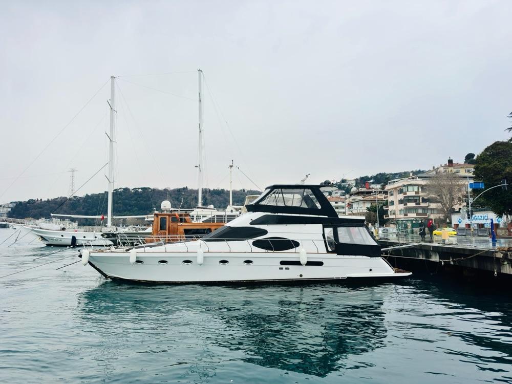 Rental Custom made 19m Motor Yacht - 992-0