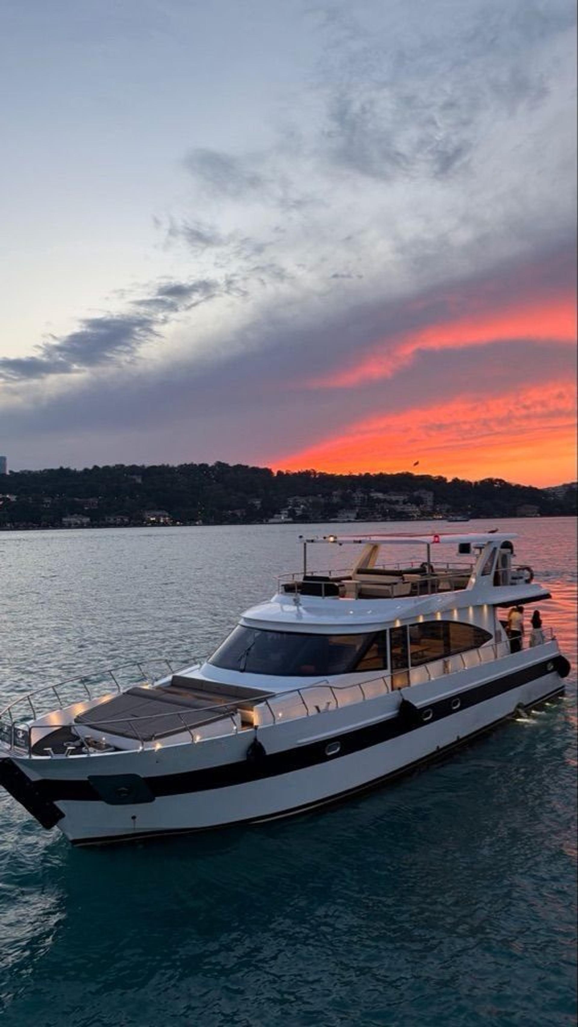 Kiralık Özel yapım 22m Davet Gemisi - 1056 - photo 1
