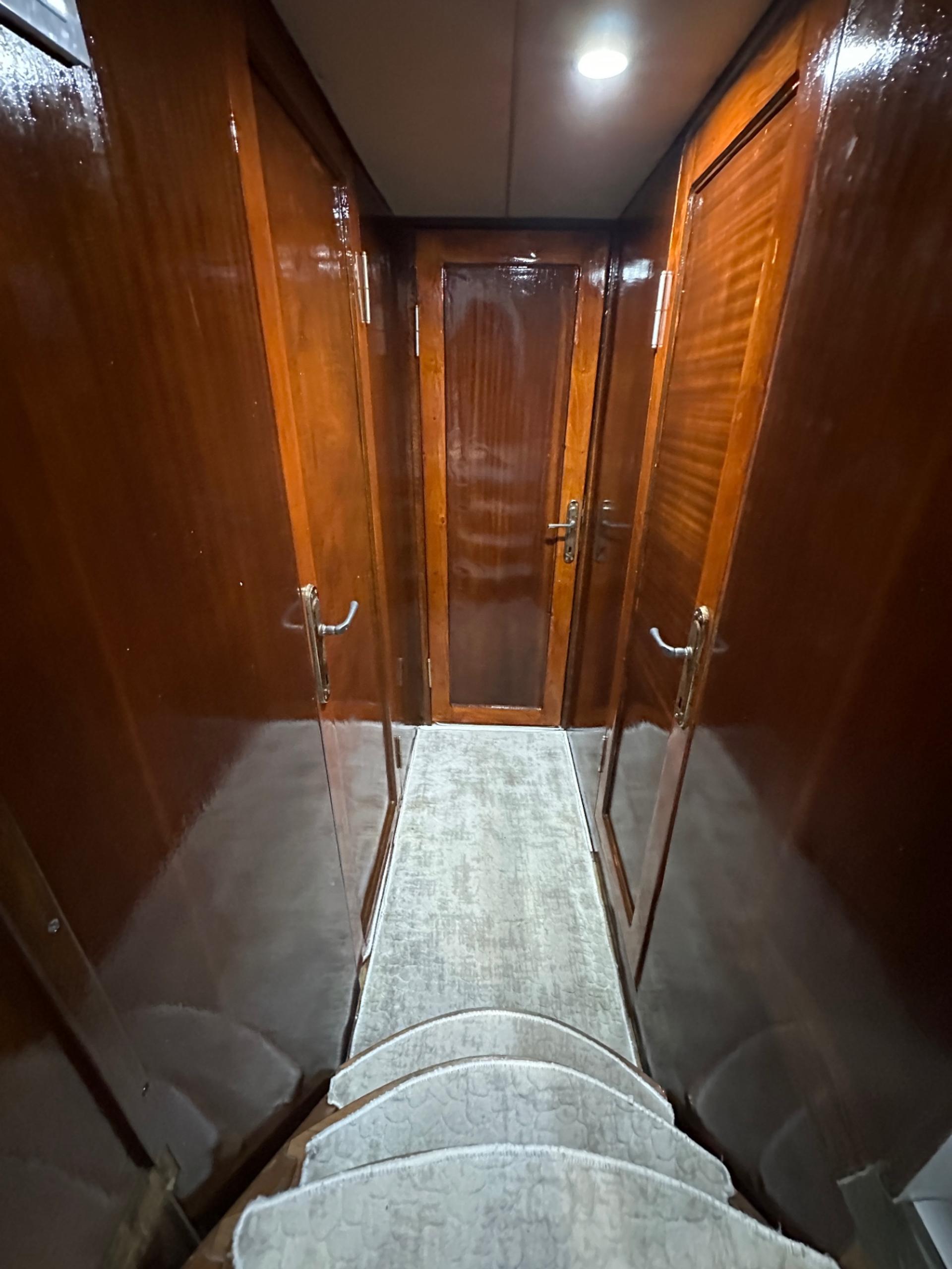 Rental Custom made 12m Motor Yacht - 653 - photo 12