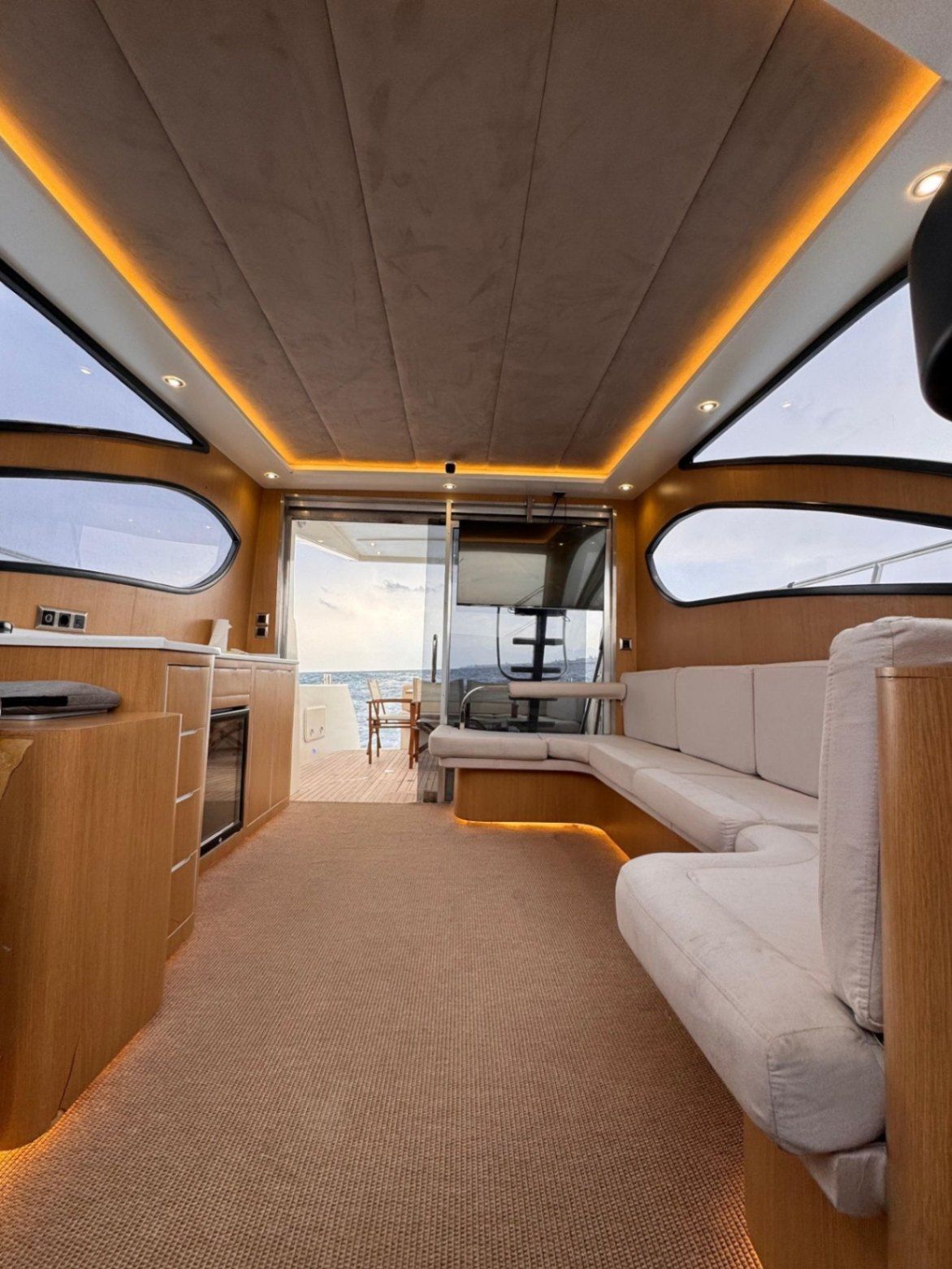 Özel yapım 14m Motoryat