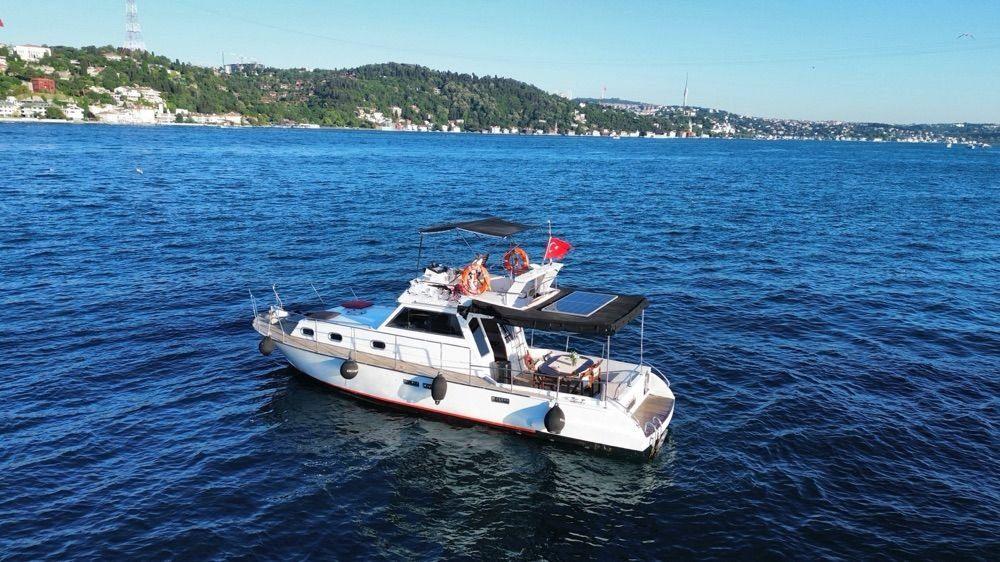 Rental Custom made 12m Motor Yacht - 555-10