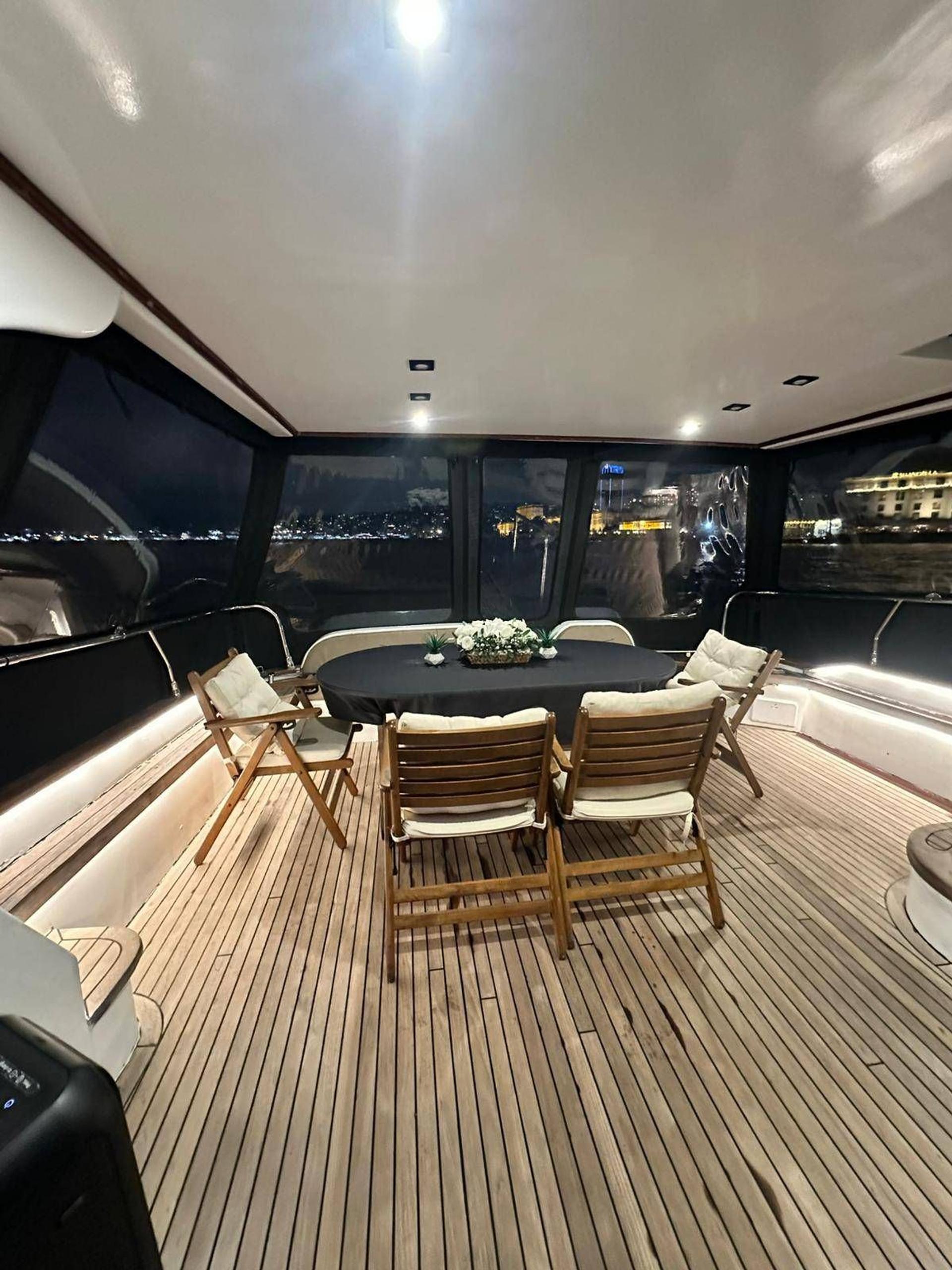 Rental Custom made 19m Motor Yacht - 992 - photo 8