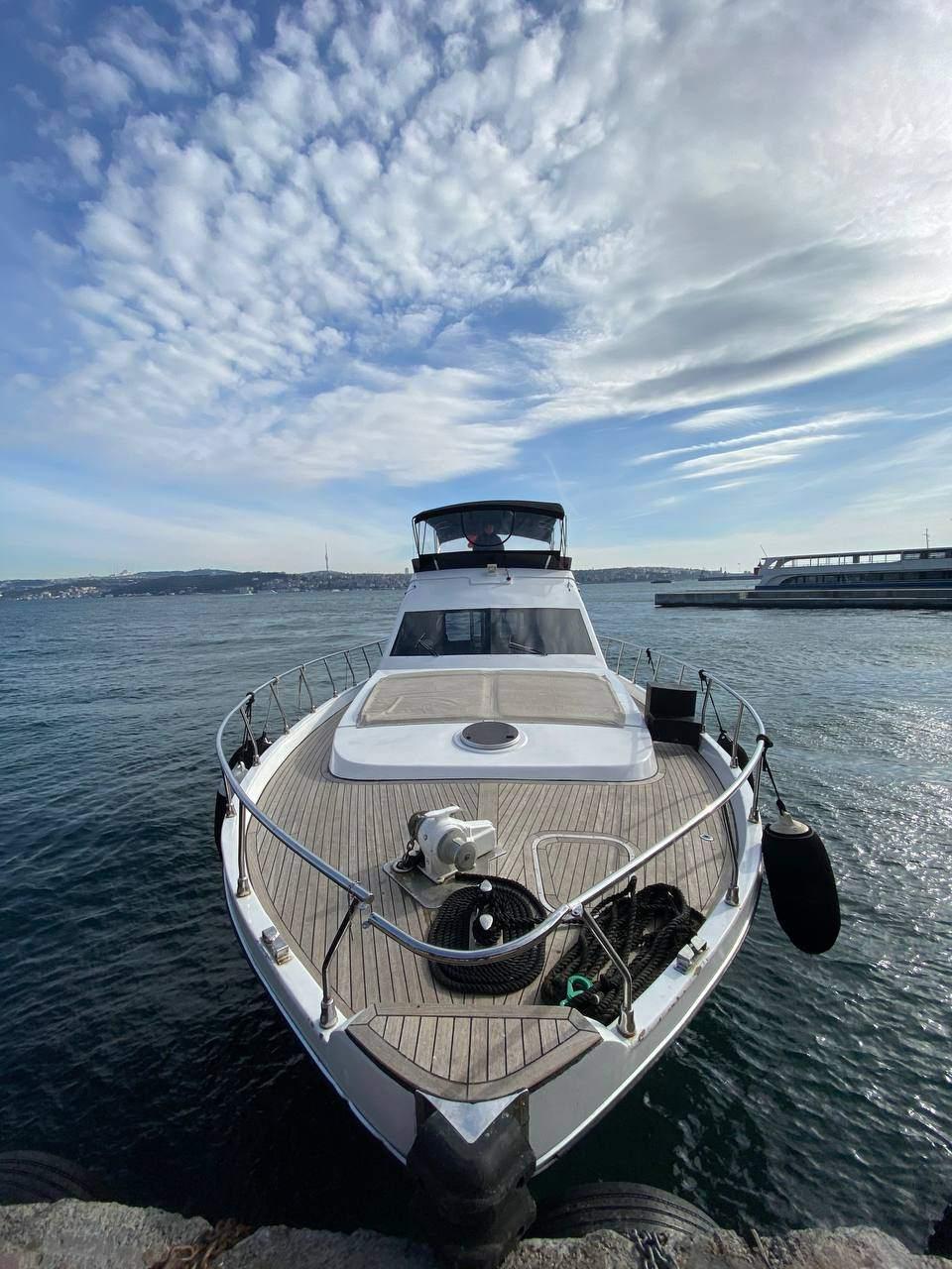 Rental Custom made 18m Motor Yacht - 49-10