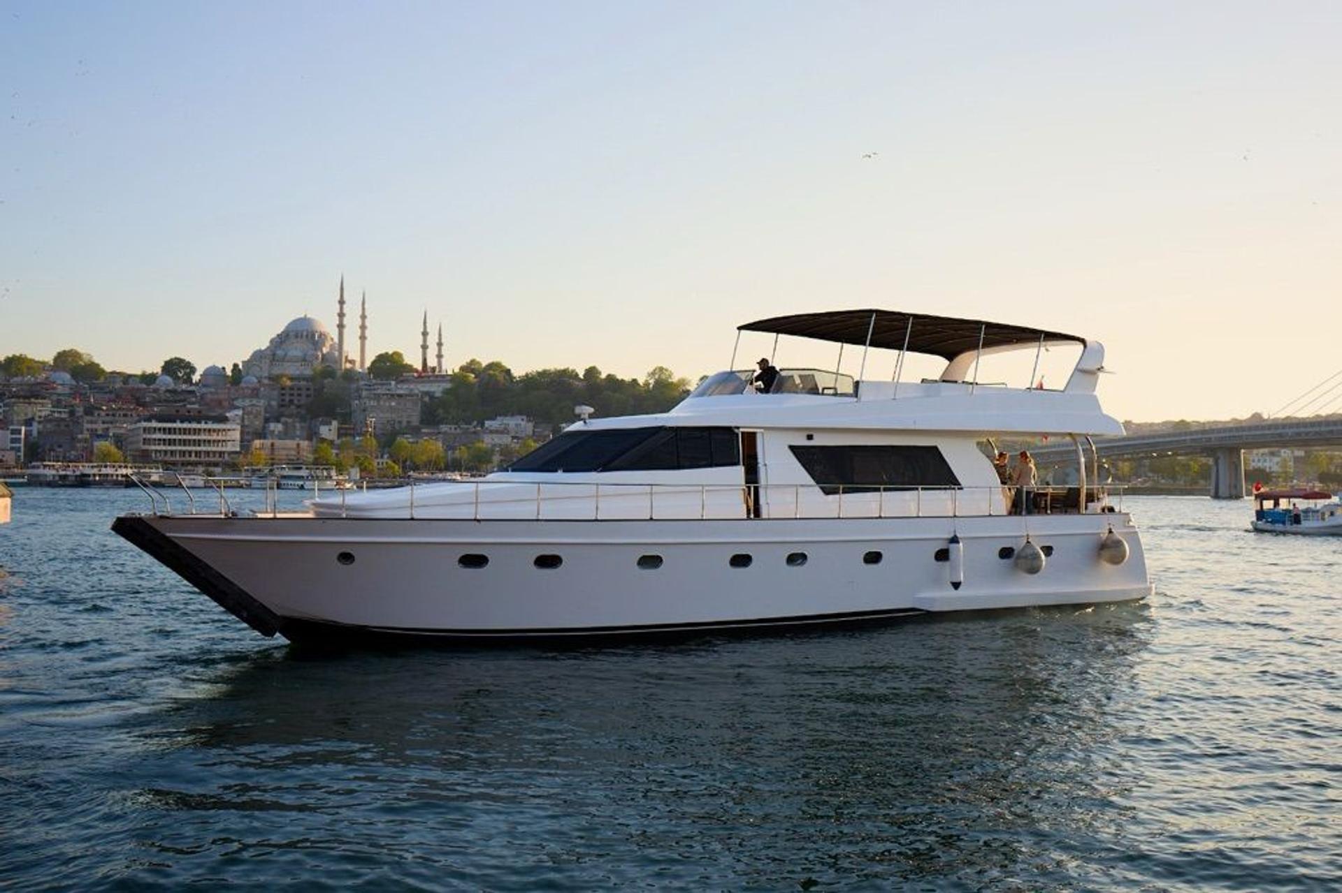 Kiralık Özel yapım 25m Motoryat - 427 - photo 3