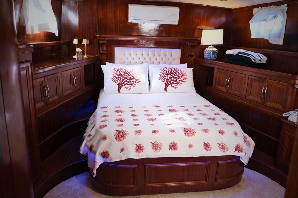 Özel yapım 16m Gulet