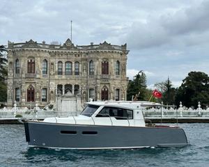 Custom made 10m Motor Yacht