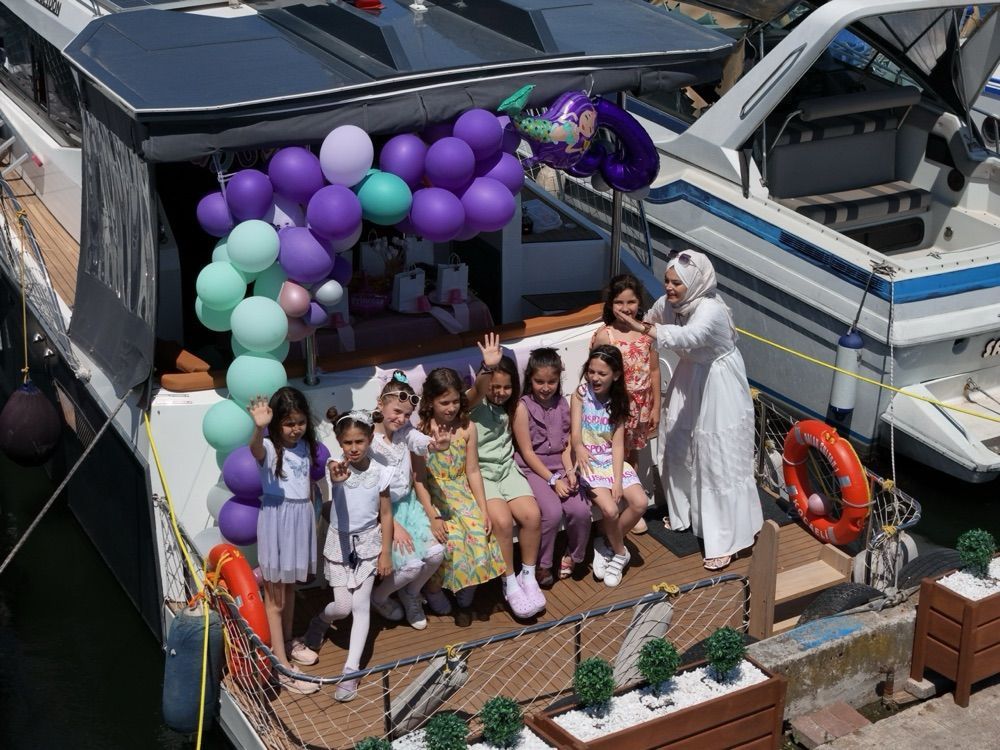 Özel yapım 11m Motoryat