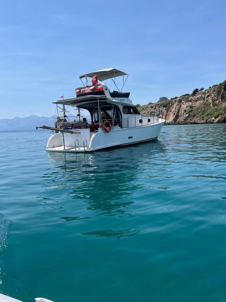 Özel yapım 14m Motoryat