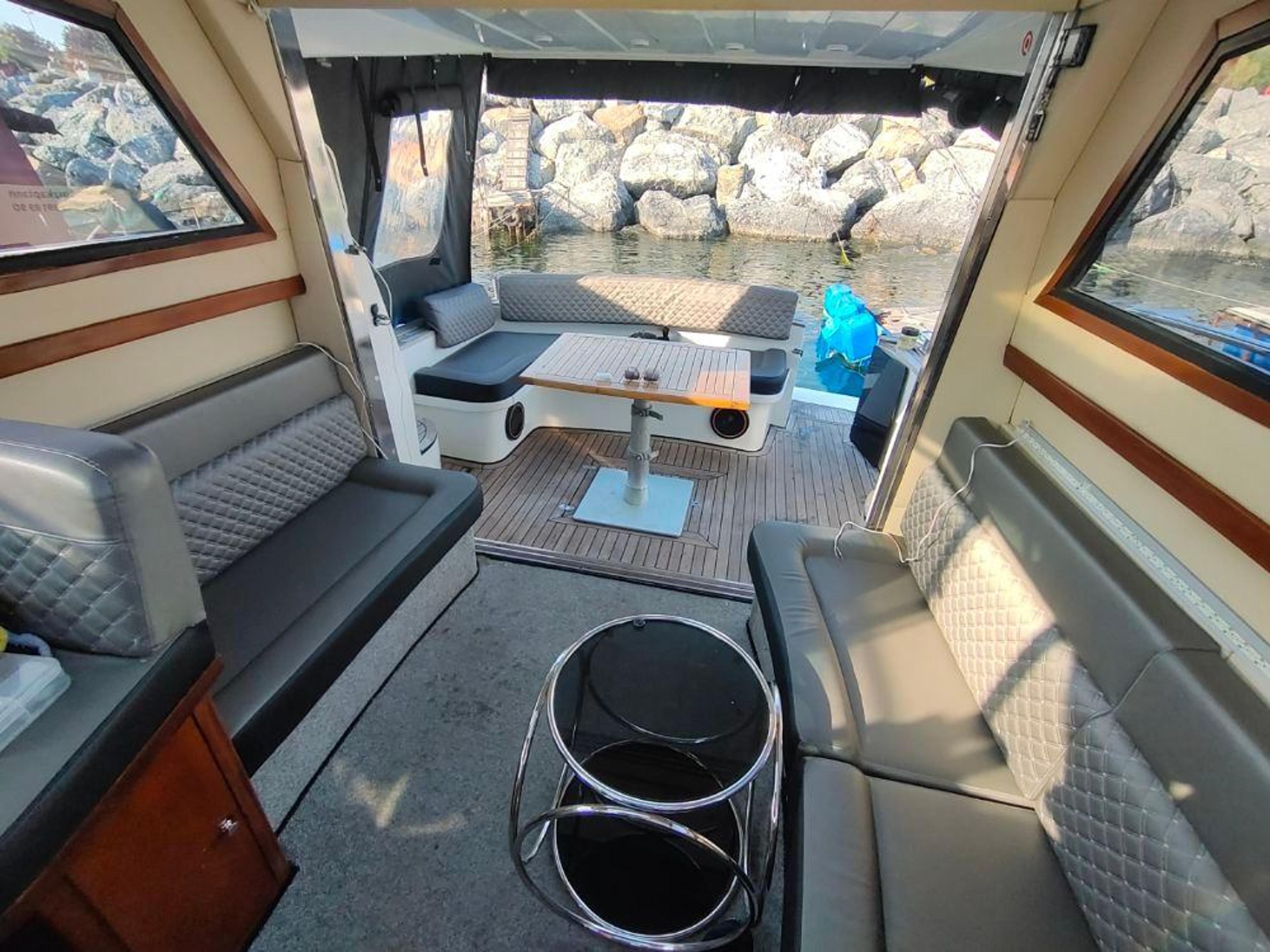Rental Custom made 10m Motor Yacht - 863 - photo 9