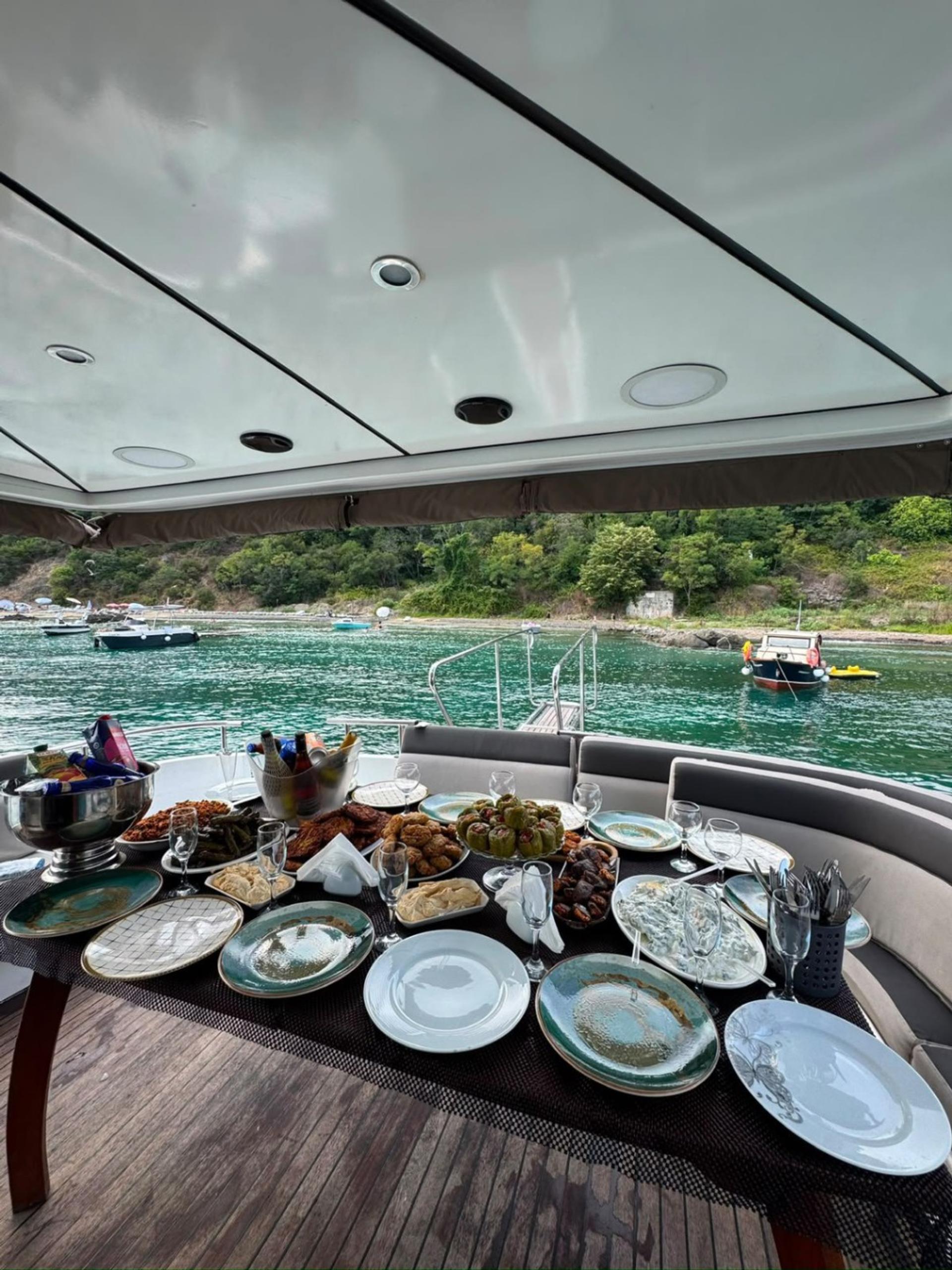 Kiralık Özel yapım 50m Motoryat - 1162 - photo 10