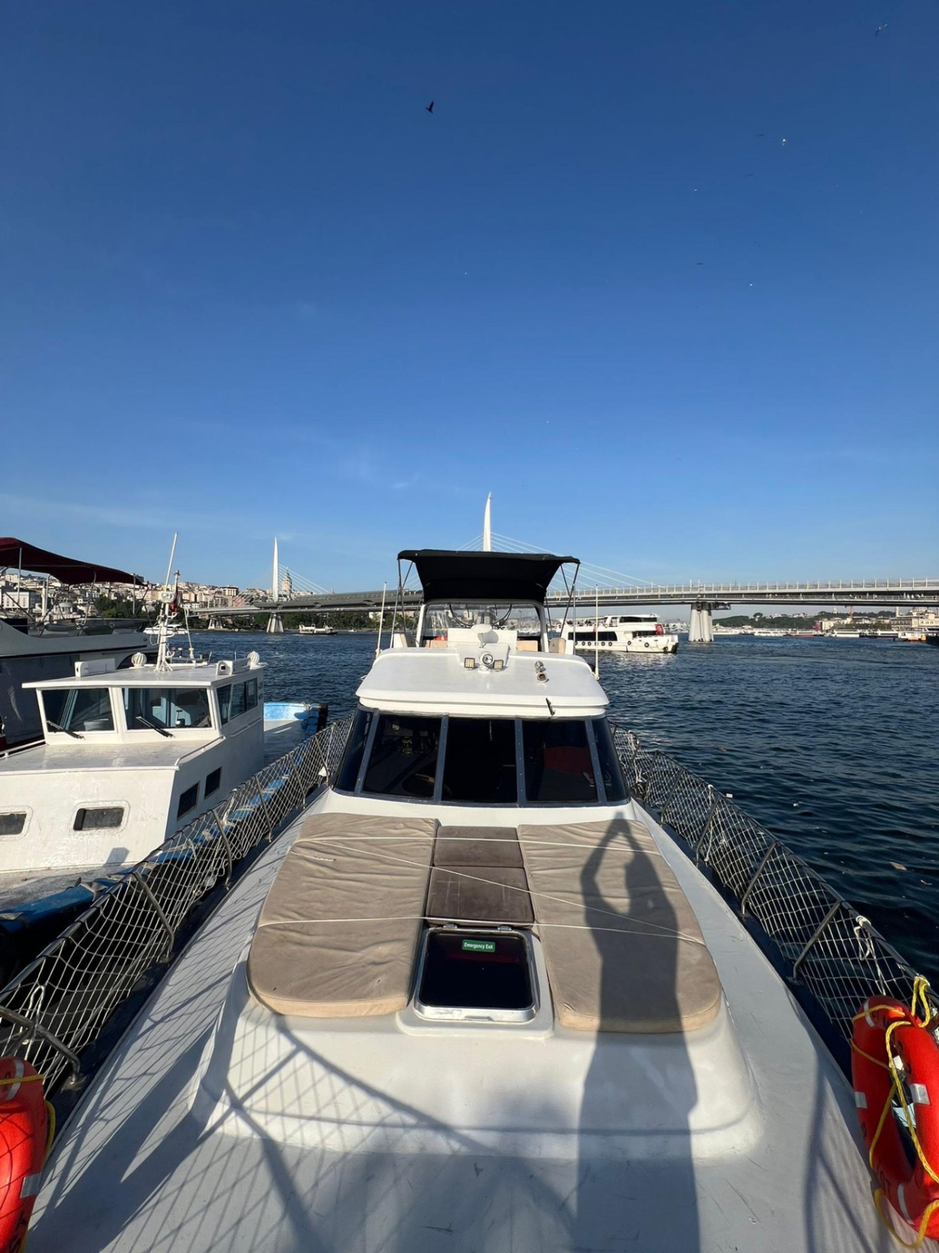 Rental Custom made 14m Motor Yacht - 580 - photo 4
