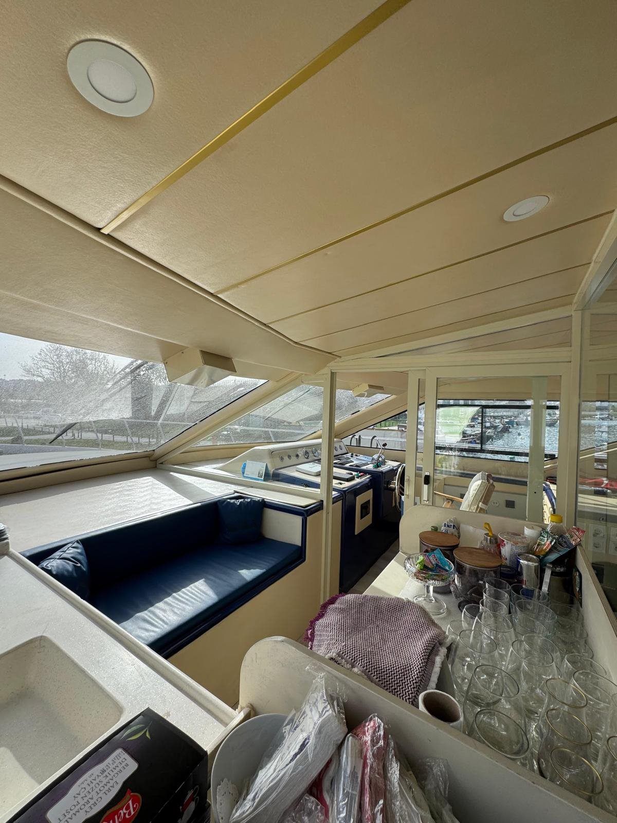 Özel yapım 24m Motoryat