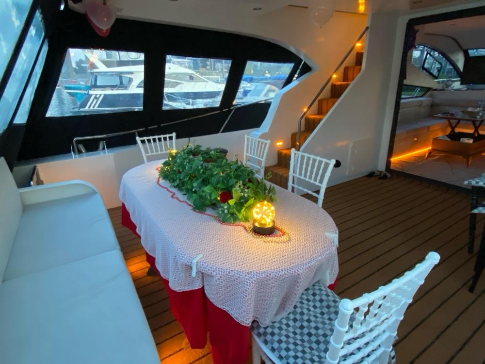 Rental Custom made 14m Motor Yacht - 723-9