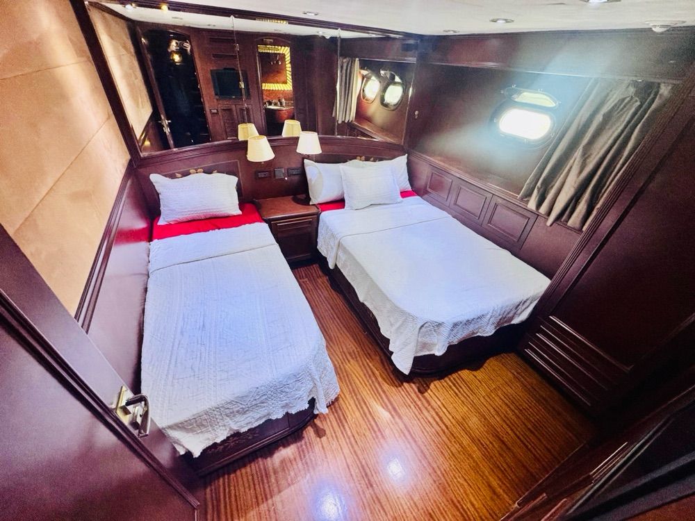 Özel yapım 33m Motoryat