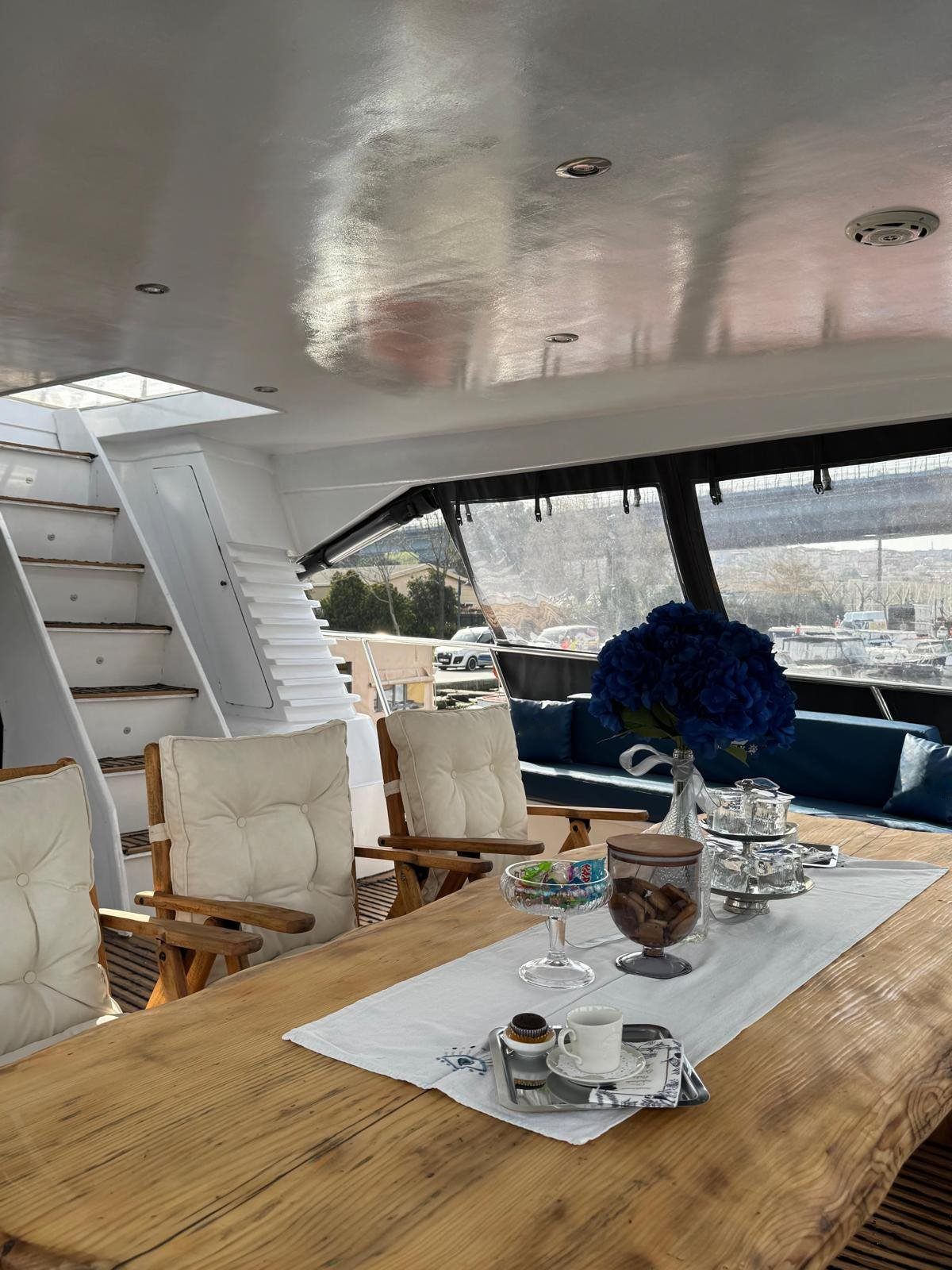 Özel yapım 24m Motoryat