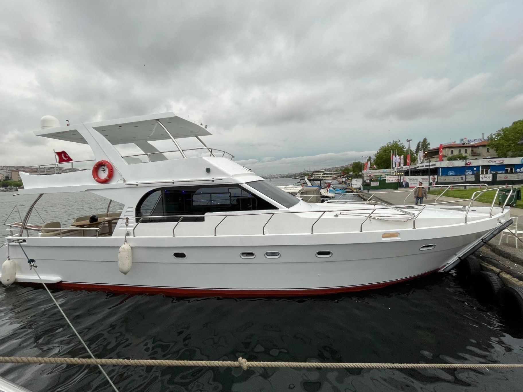 Rental Custom made 17m Motor Yacht - 97-17