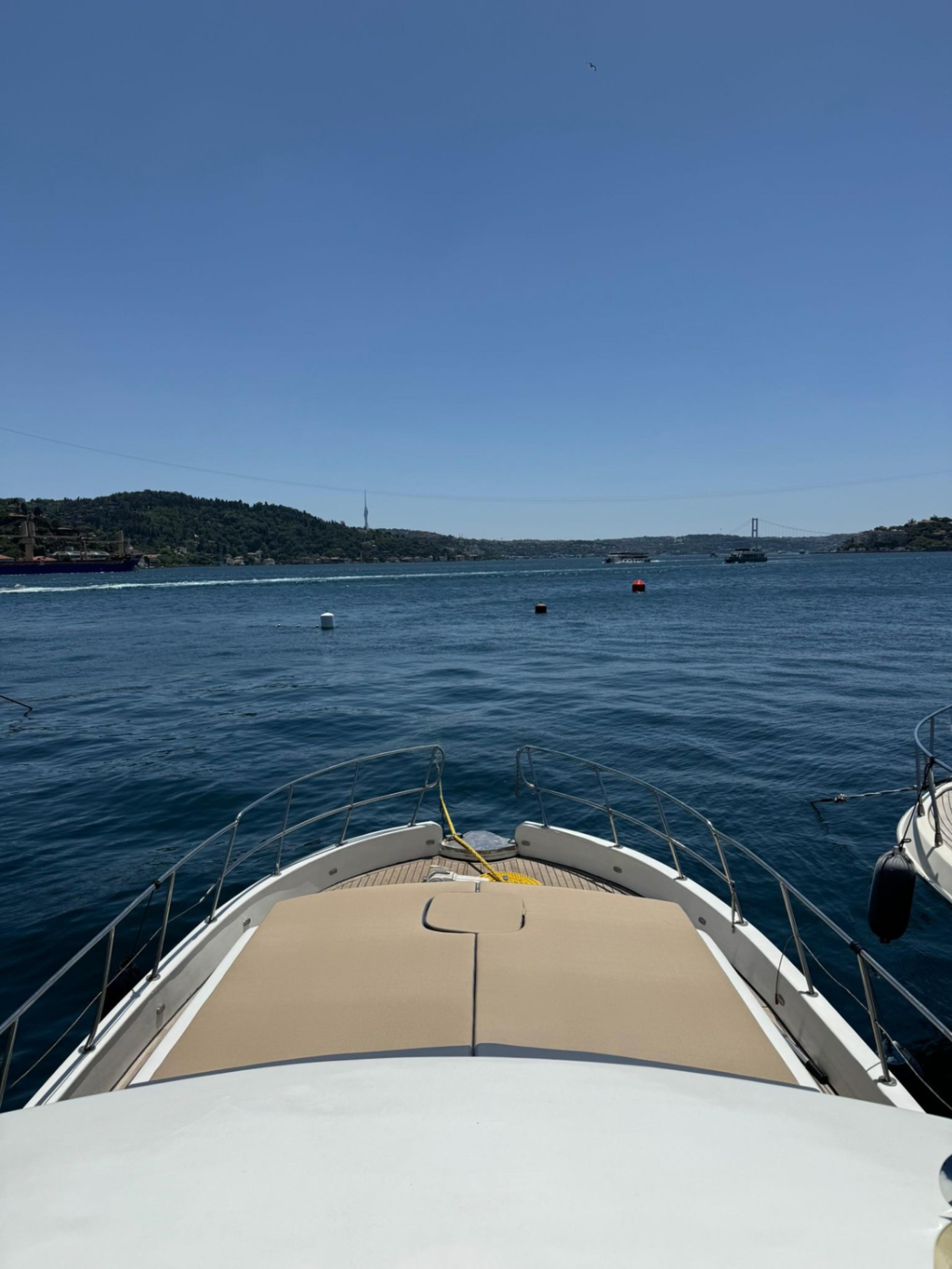Rental Custom made 14m Motor Yacht - 115 - photo 17