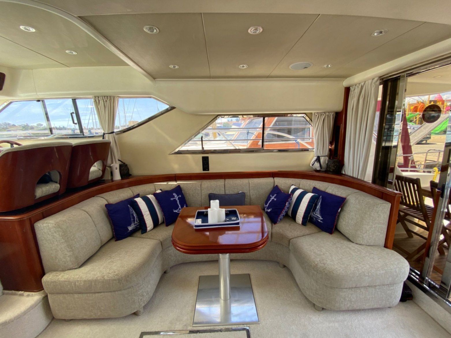 Princess 16m Motoryat