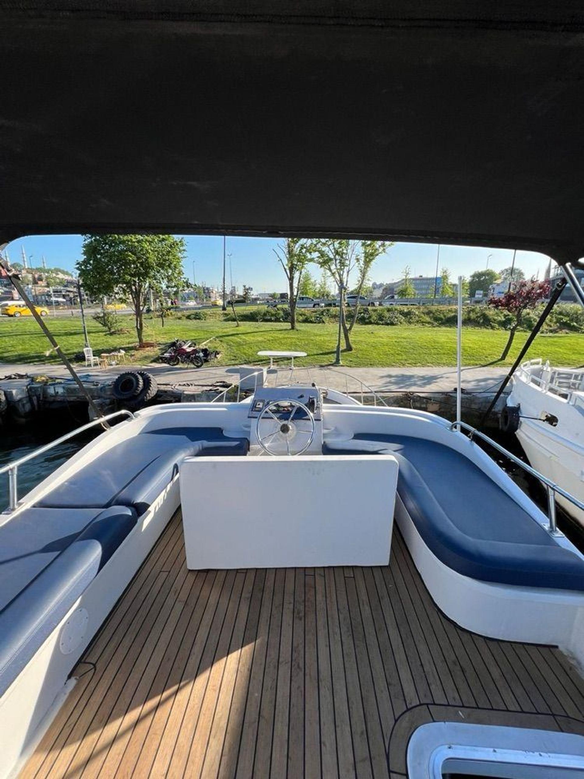 Rental Custom made 17m Motor Yacht - 395 - photo 5