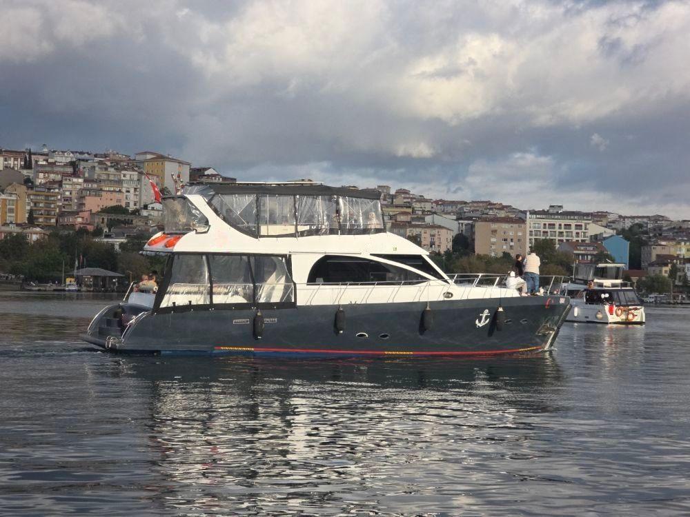 Rental Azimut 18m Motor Yacht - 355-5