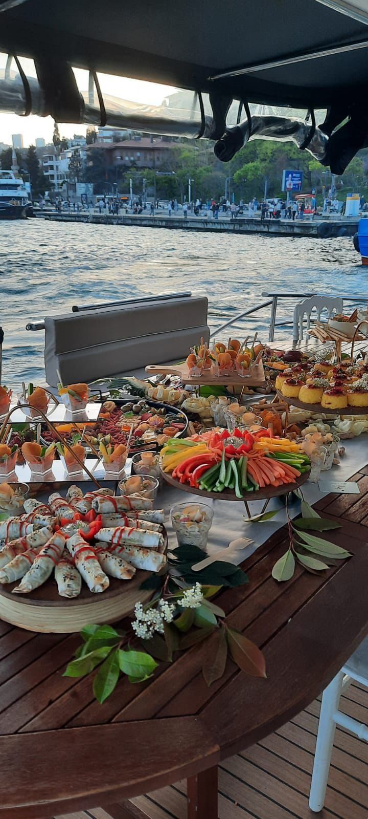 Özel yapım 24m Motoryat