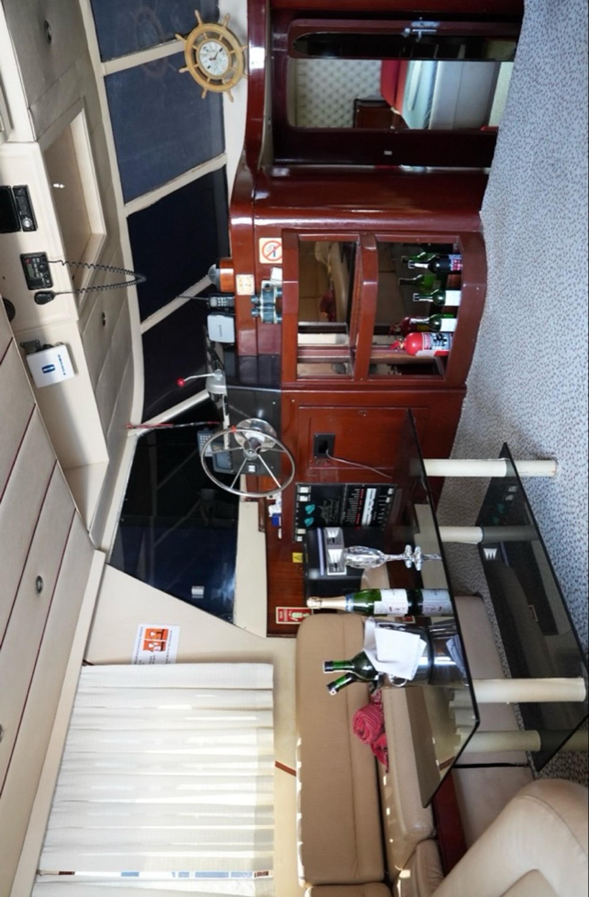 Kiralık Özel yapım 14m Motoryat - 1097 - photo 3