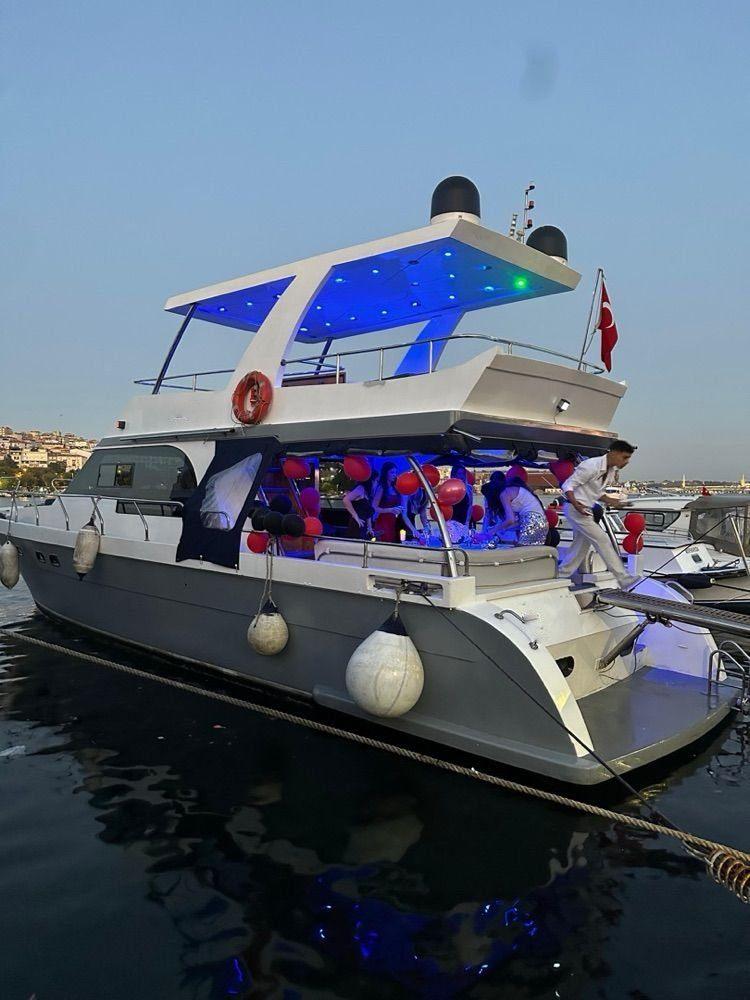 Rental Custom made 16m Motor Yacht - 1052-1