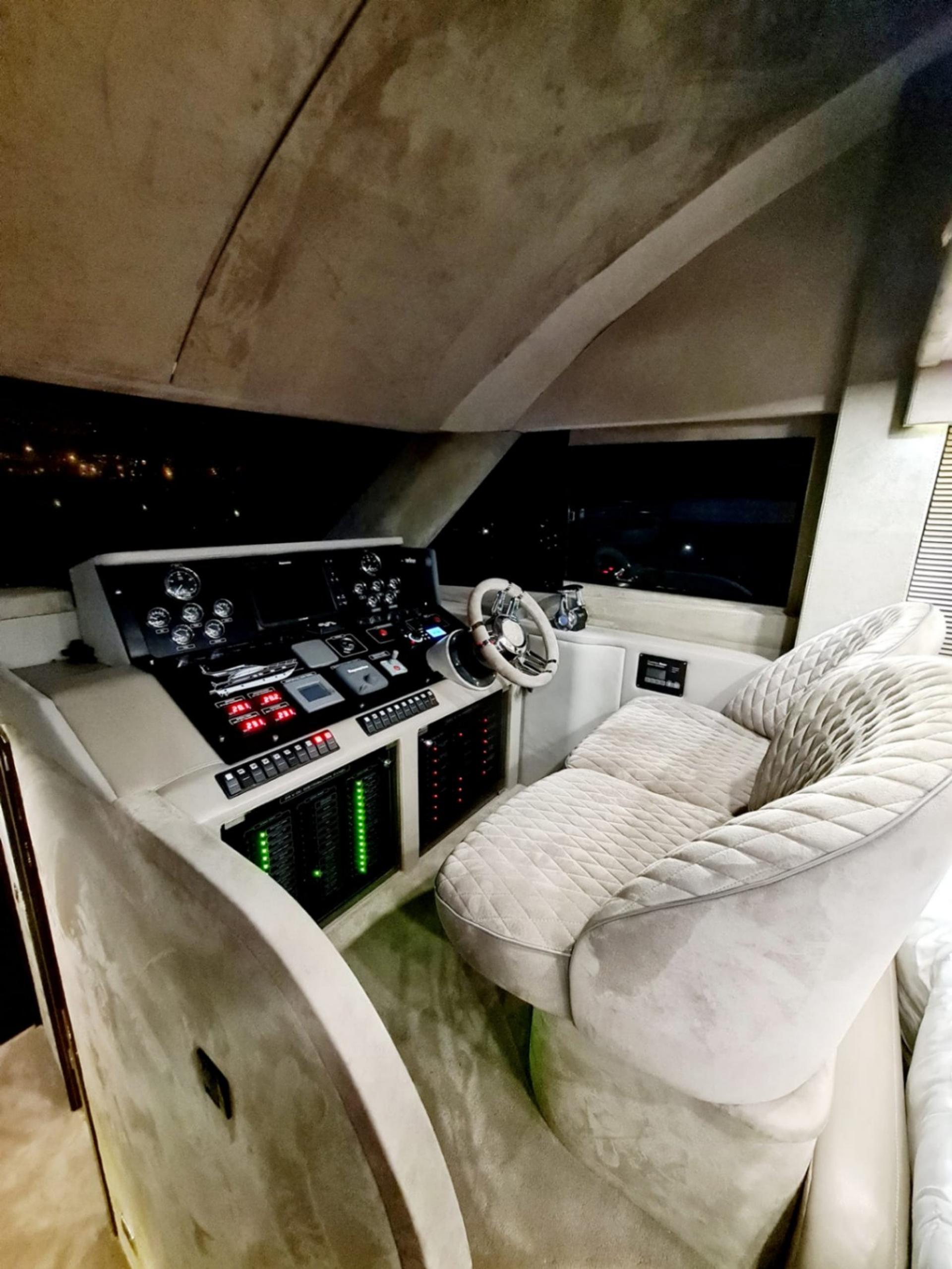 Rental Custom made 15m Motor Yacht - 126 - photo 5