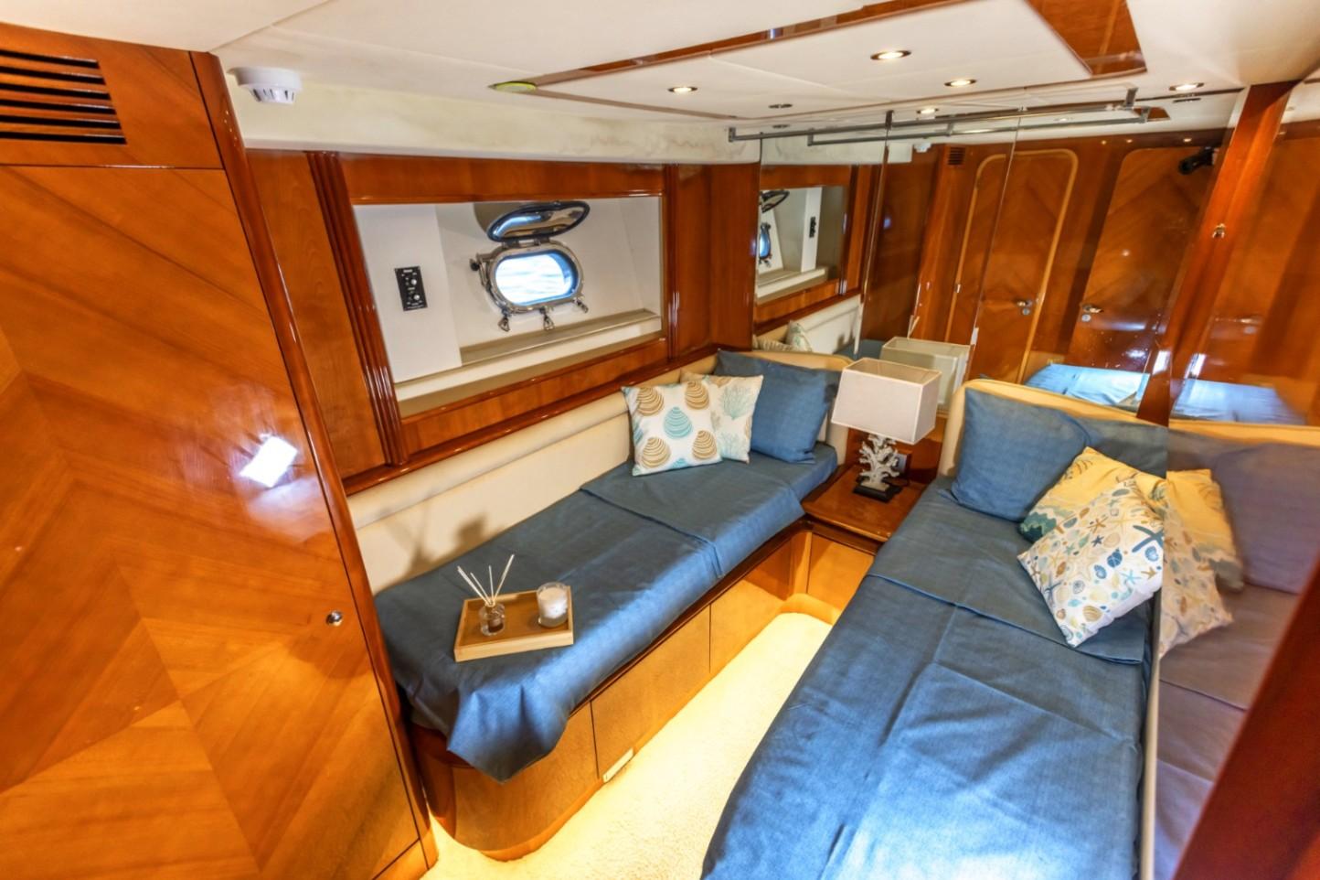 Rental Azimut 27m Motor Yacht - 744-10