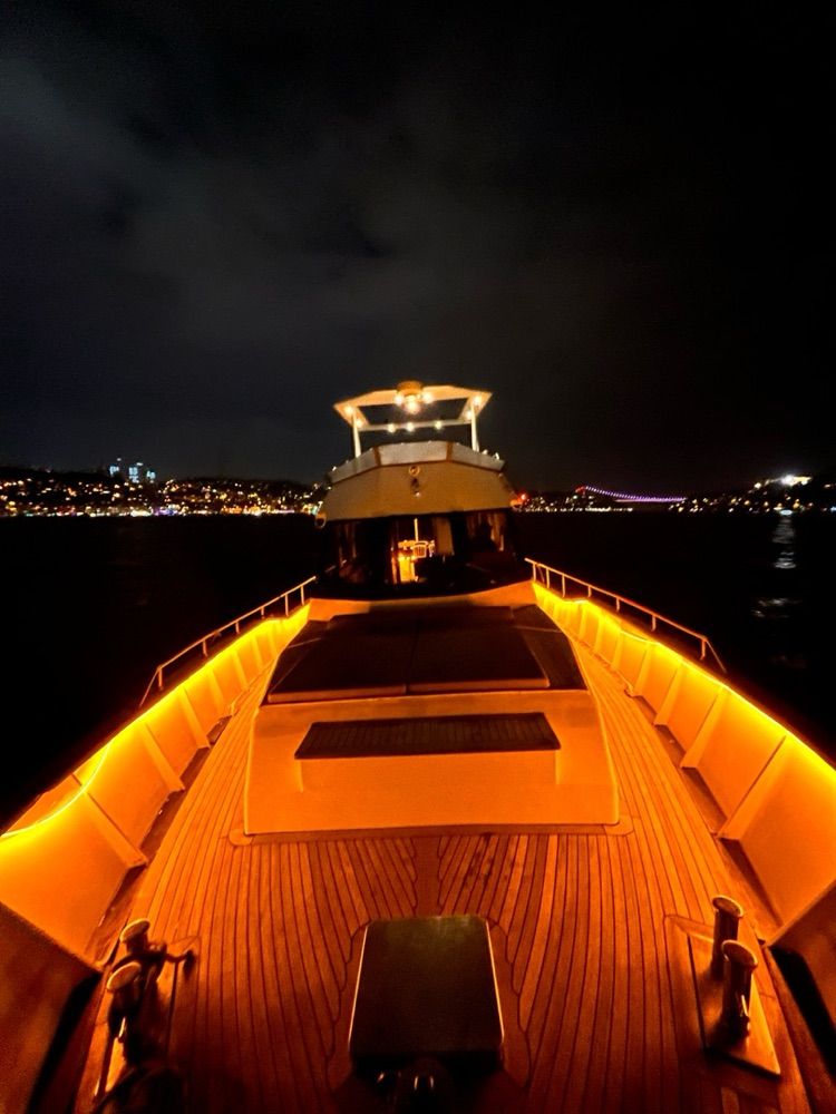 Özel yapım 18m Motoryat