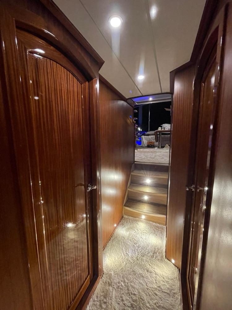 Rental Custom made 14m Motor Yacht - 619-21