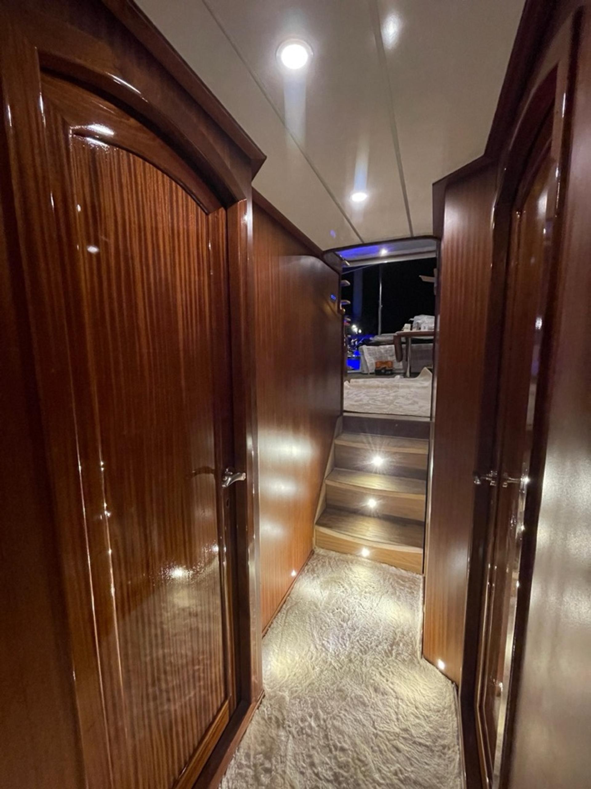 Rental Custom made 14m Motor Yacht - 619 - photo 22