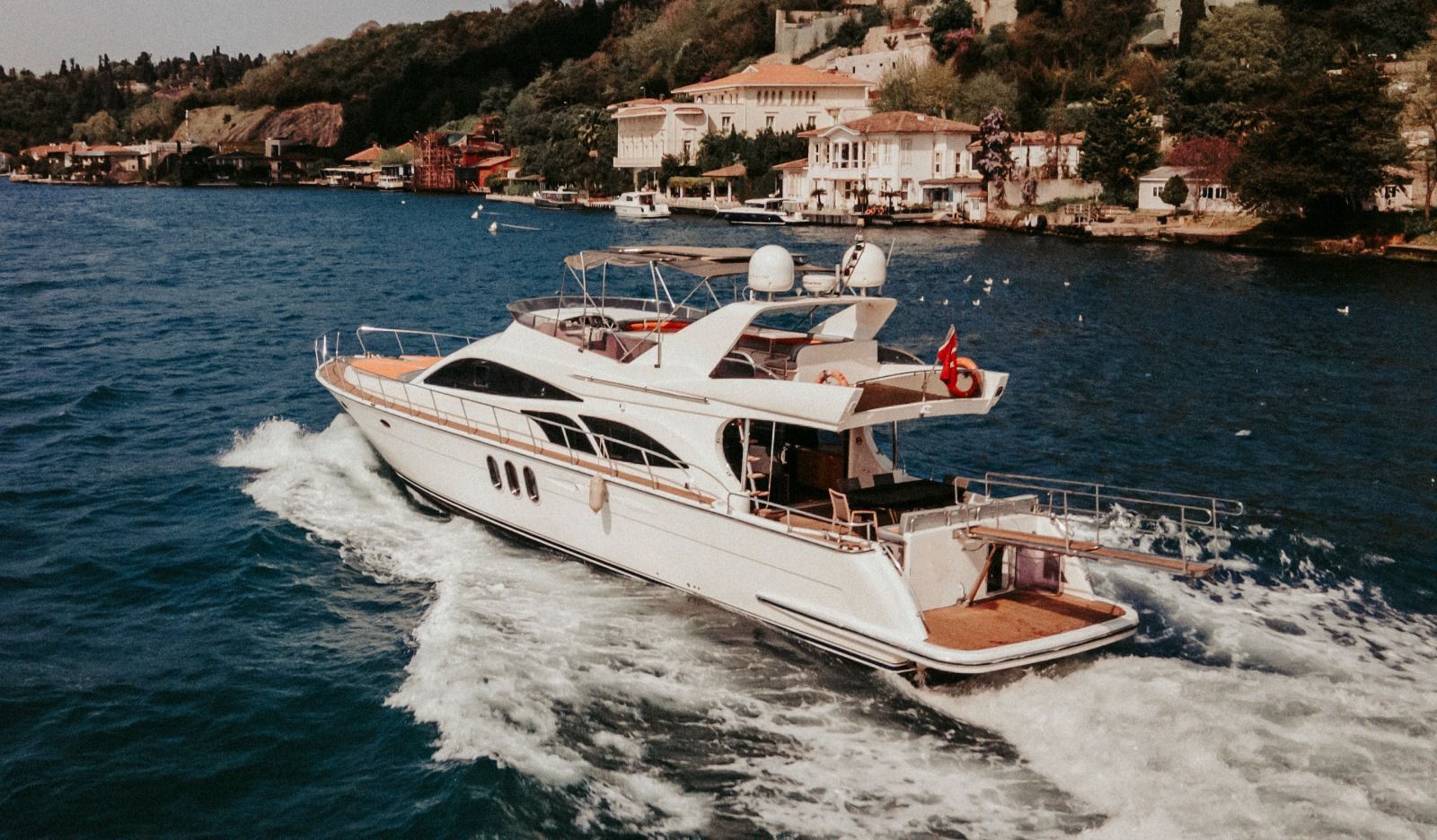 Azimut 22m Motoryat