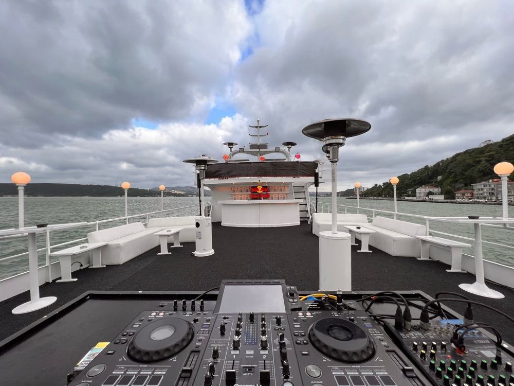 Özel yapım 26m Davet Gemisi