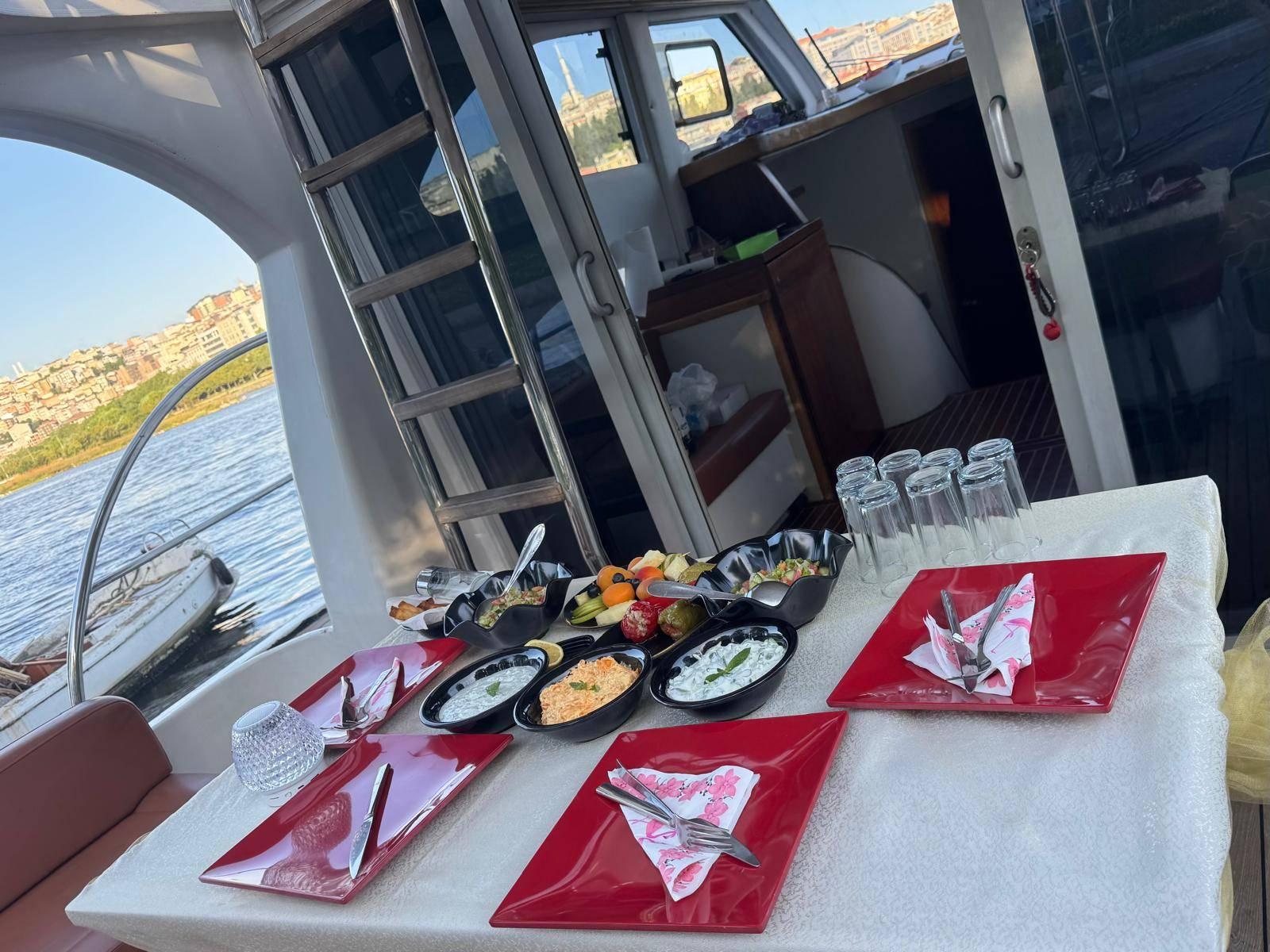 Rental Custom made 12m Motor Yacht - 486-10