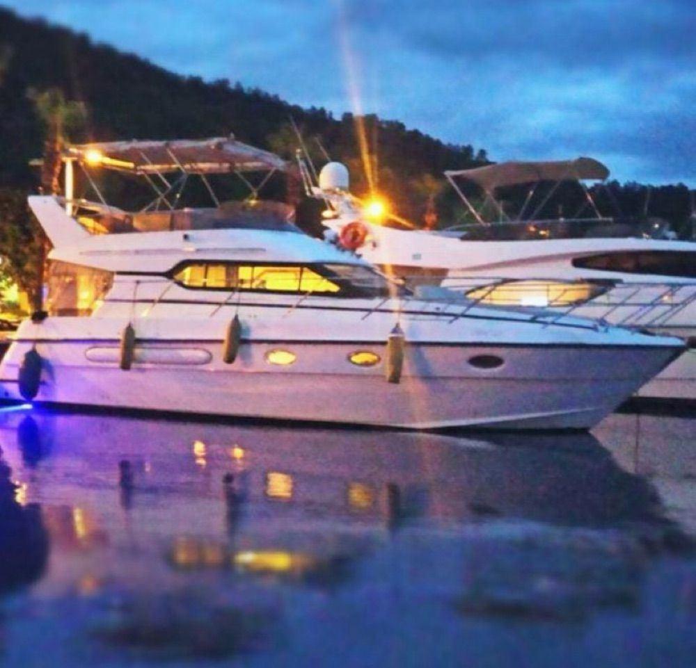 Rental Eurocraft 14m Motor Yacht - 963-4