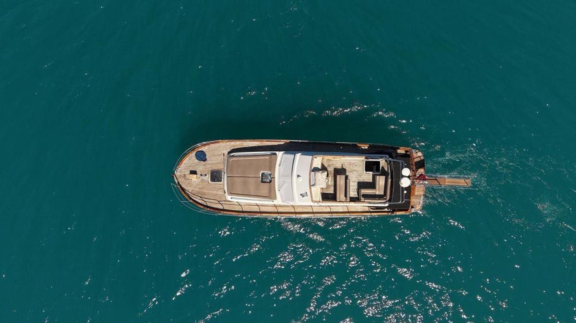 Rental Custom made 14m Motor Yacht - 385 - photo 5