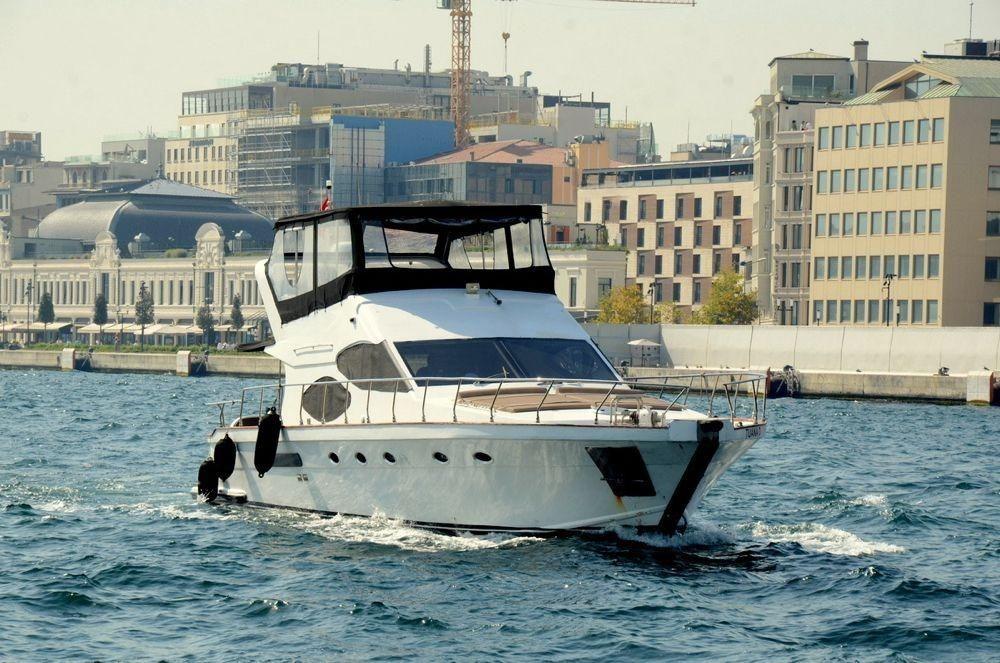 Rental Custom made 18m Motor Yacht - 49-1