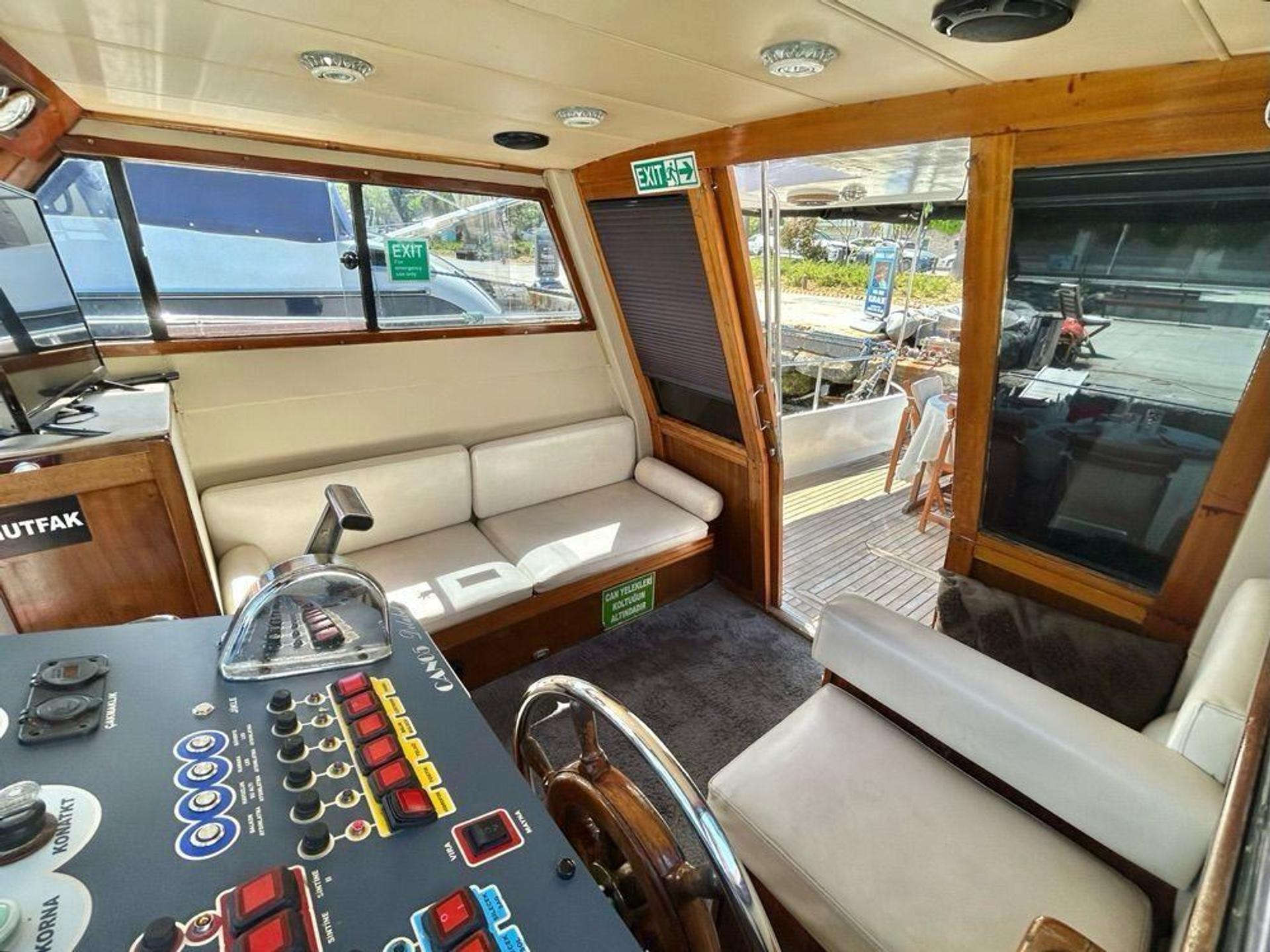 Kiralık Özel yapım 12m Motoryat - 555 - photo 9