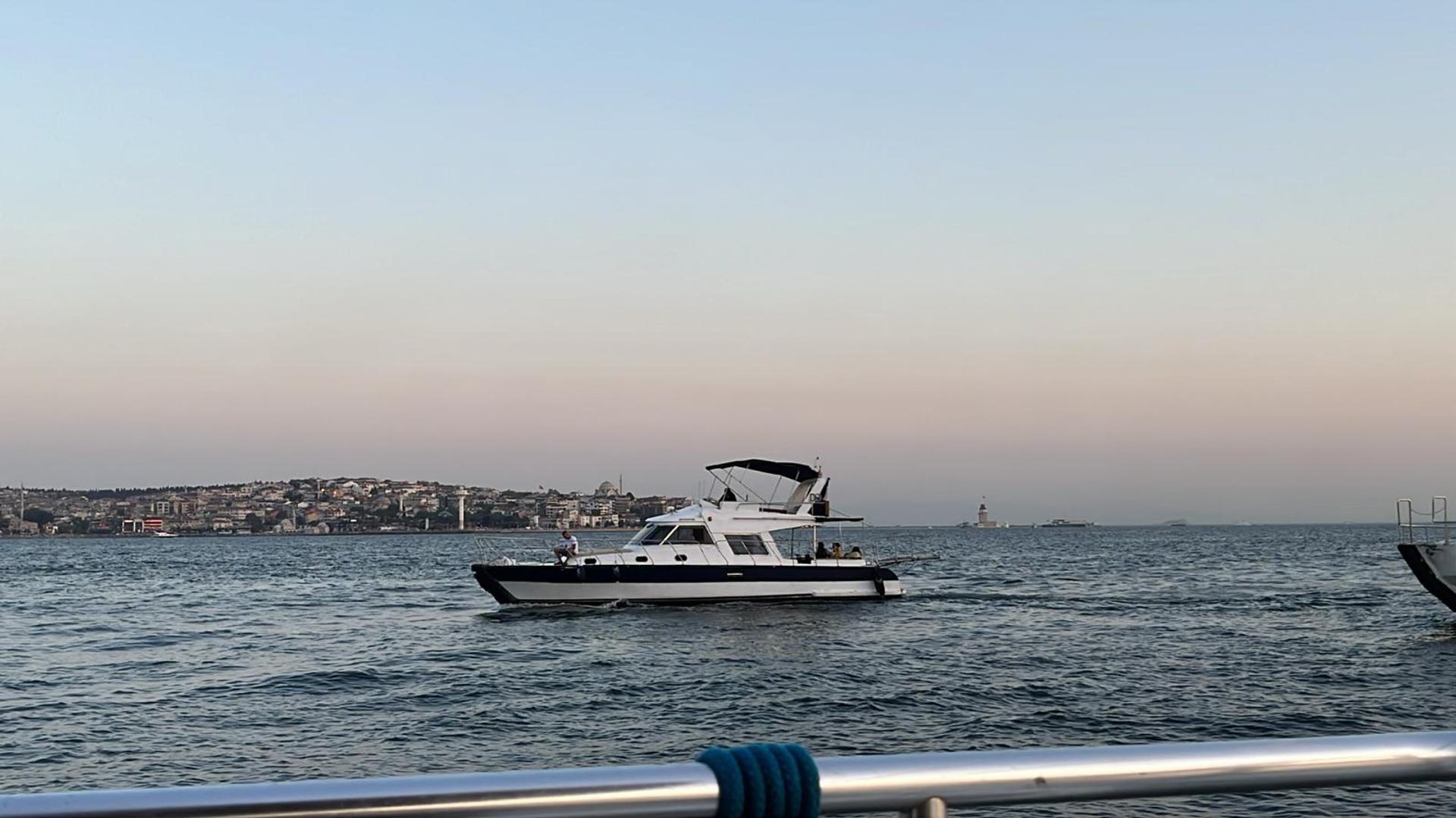 Rental Custom made 14m Motor Yacht - 580 - photo 20
