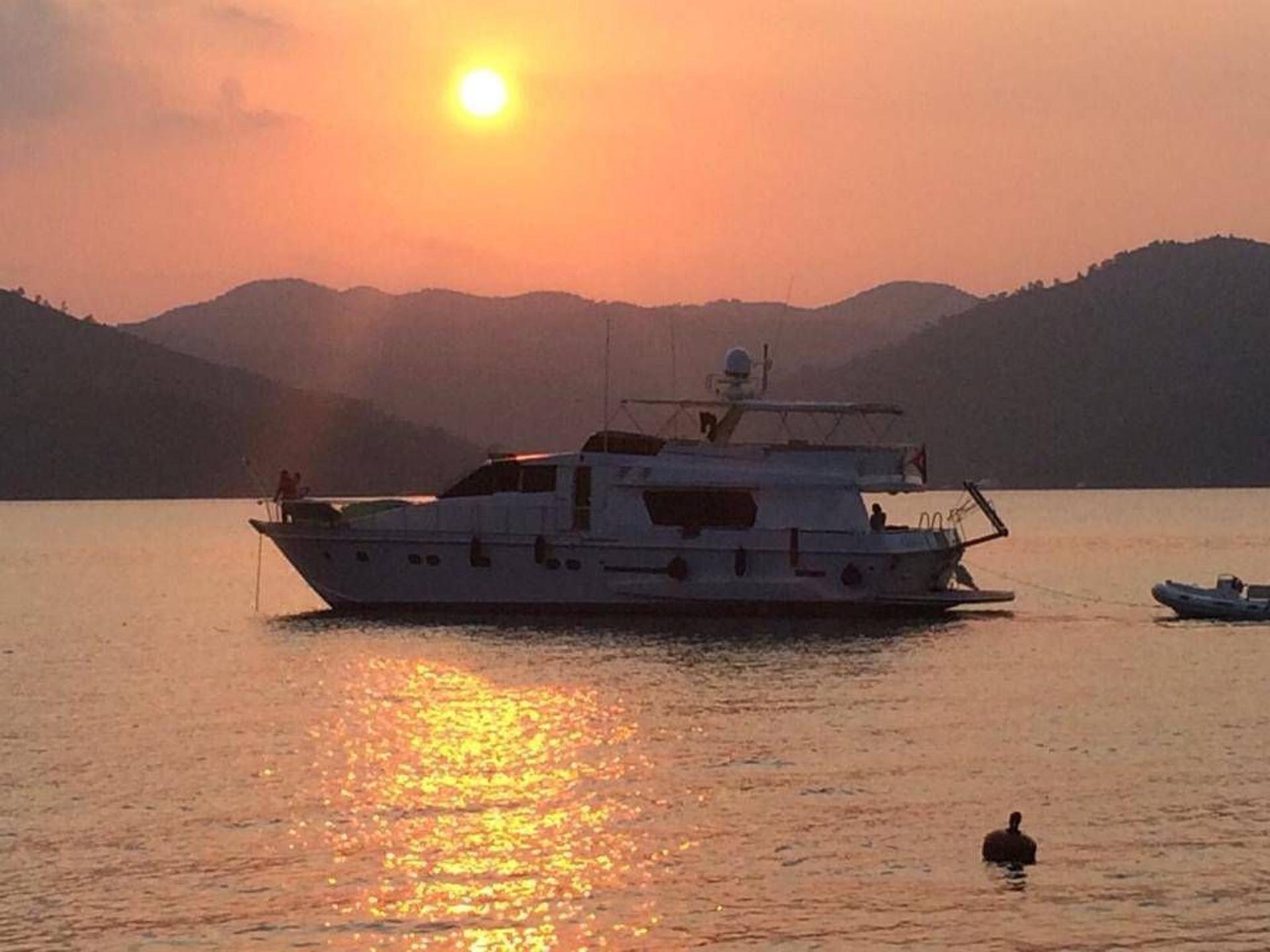 Kiralık Sanlorenzo 22m Motoryat - 470 - photo 2