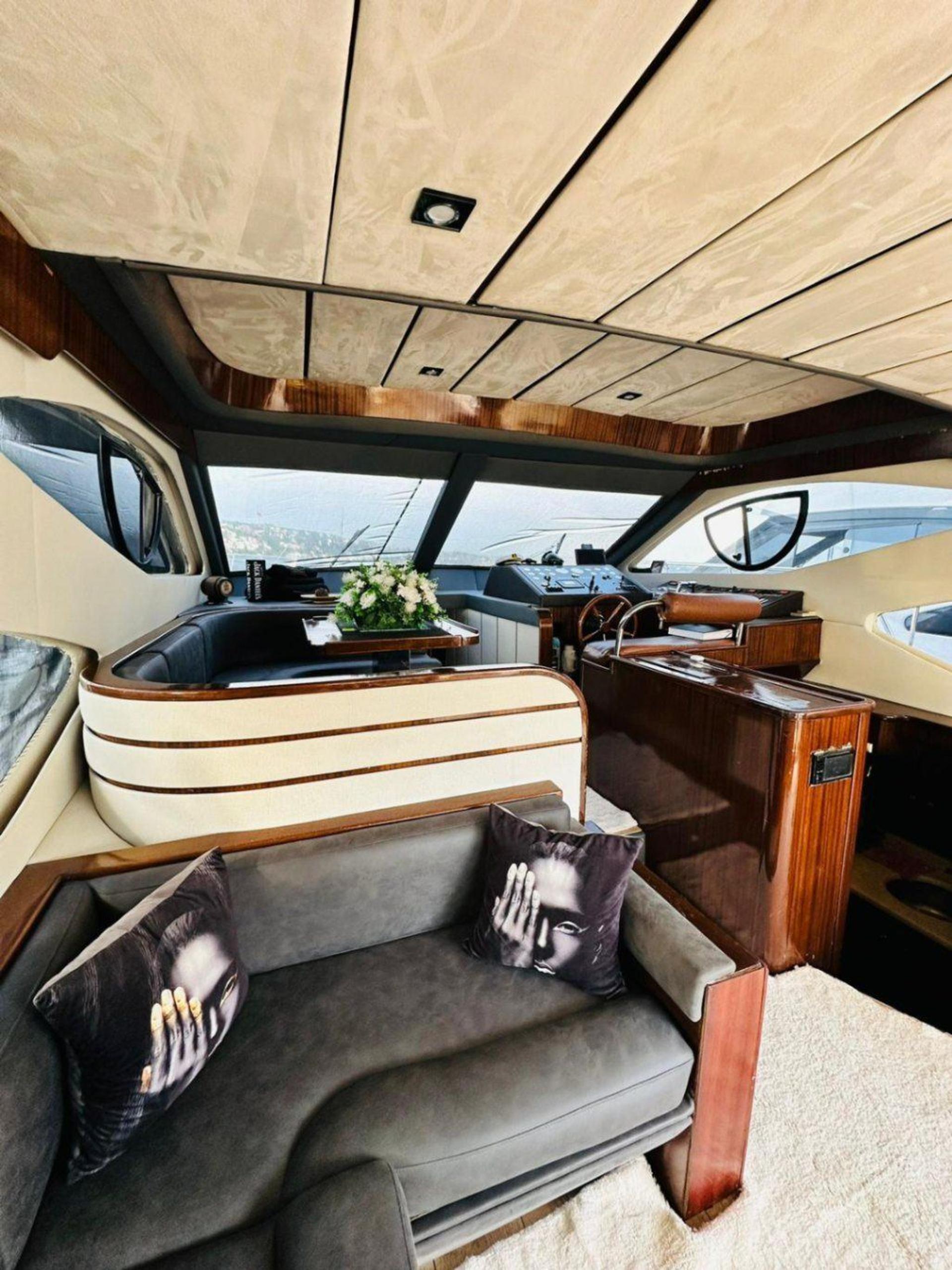 Rental Custom made 19m Motor Yacht - 992 - photo 22