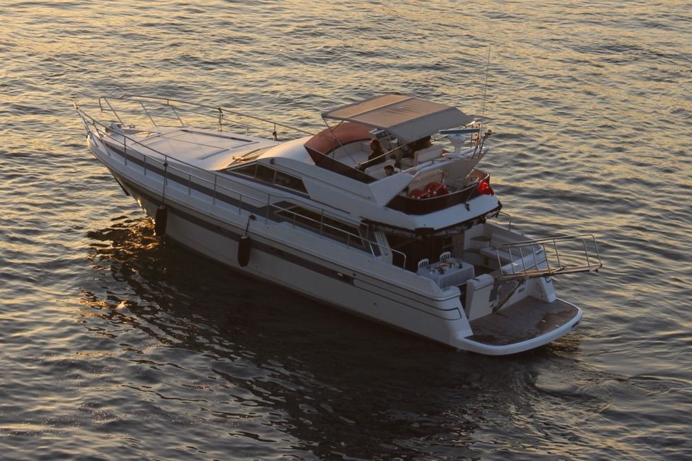 Mochi Craft 16m Motor Yacht
