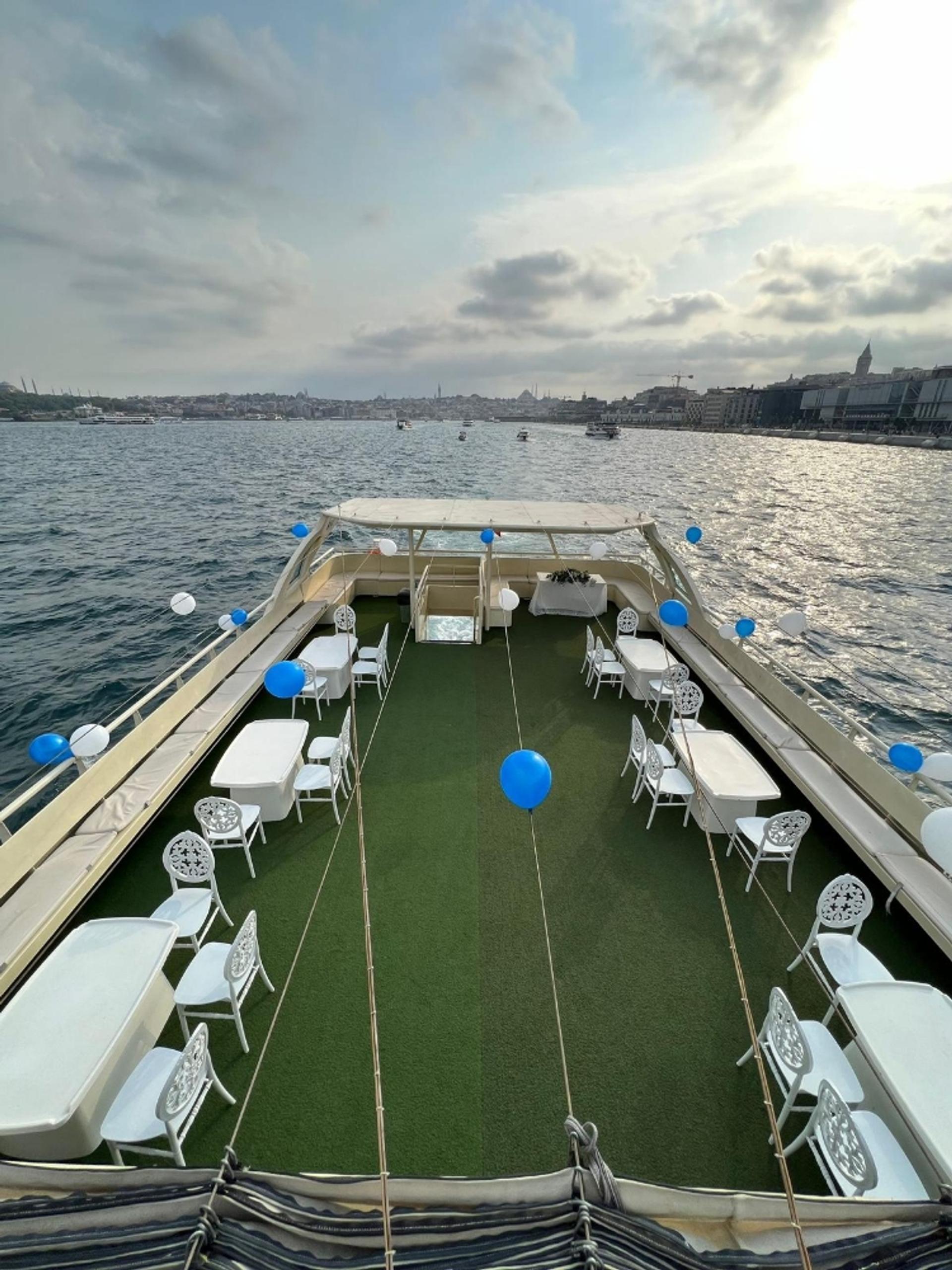 Rental Custom made 24m Party Boat - 251 - photo 4