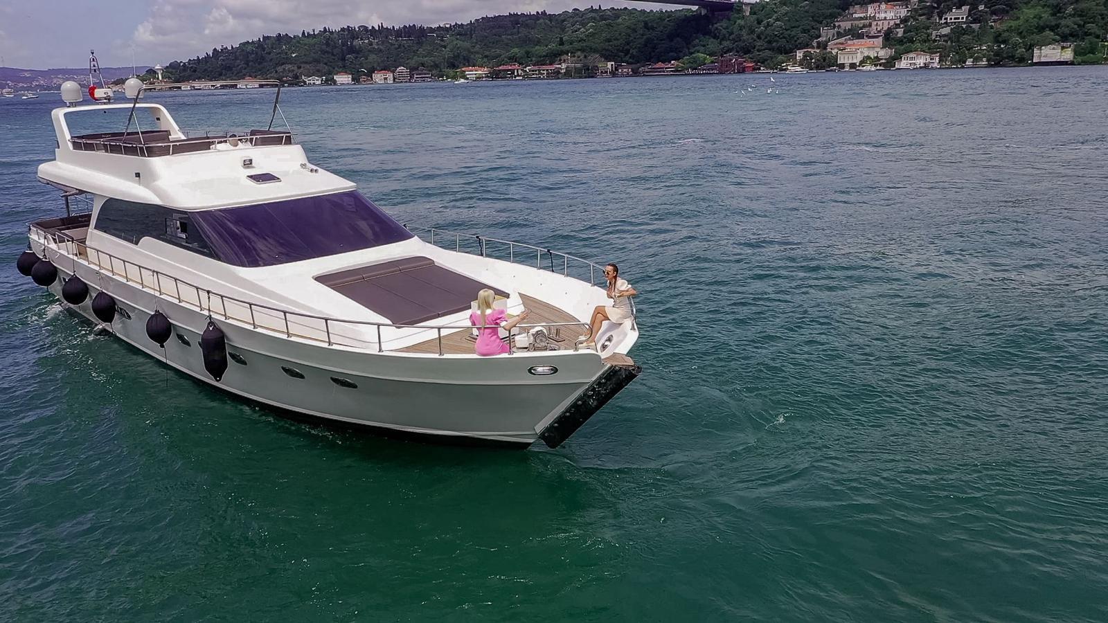 Rental Custom made 23m Motor Yacht - 85-9