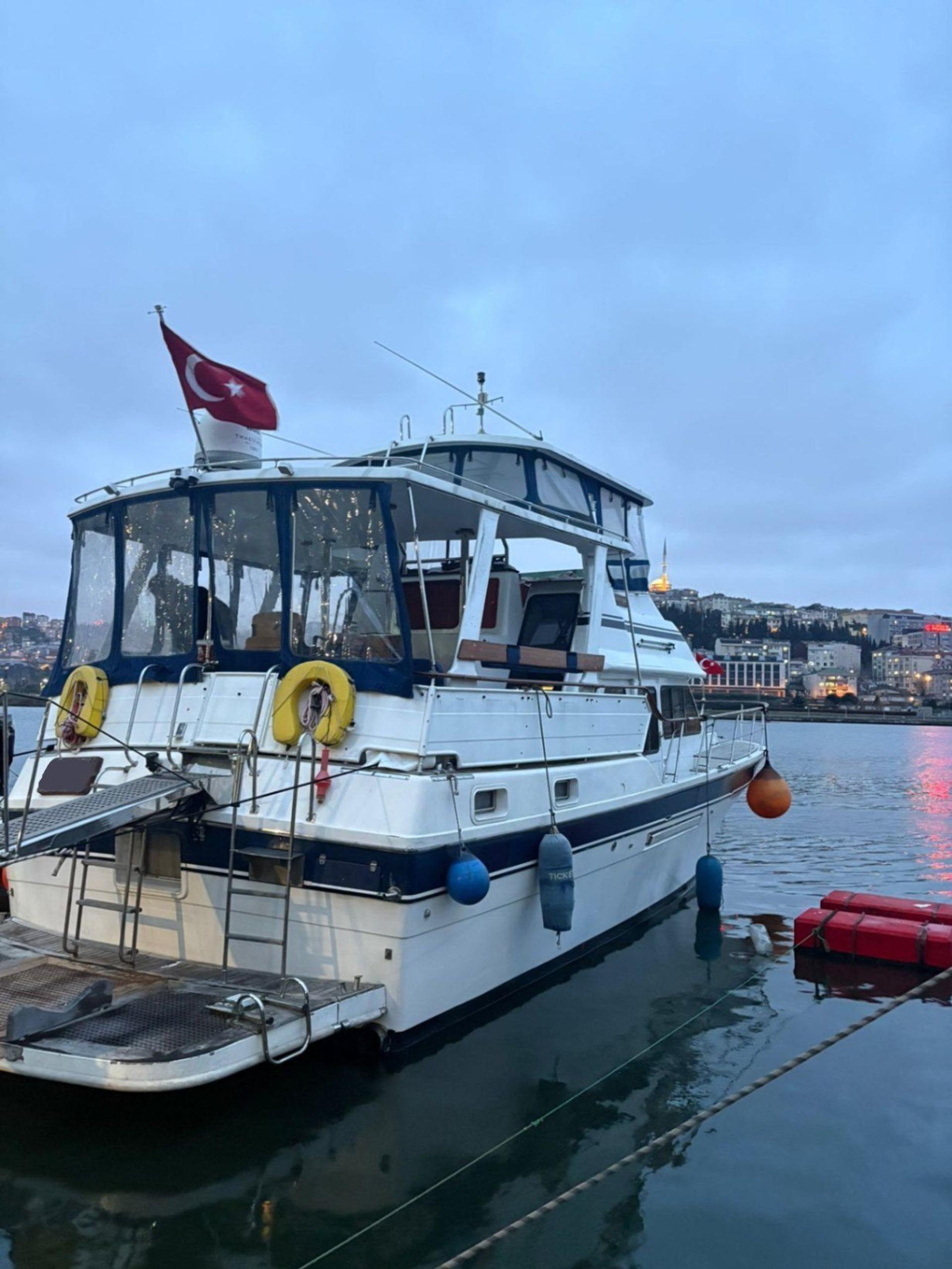 Kiralık Özel yapım 12m Motoryat - 635 - photo 14